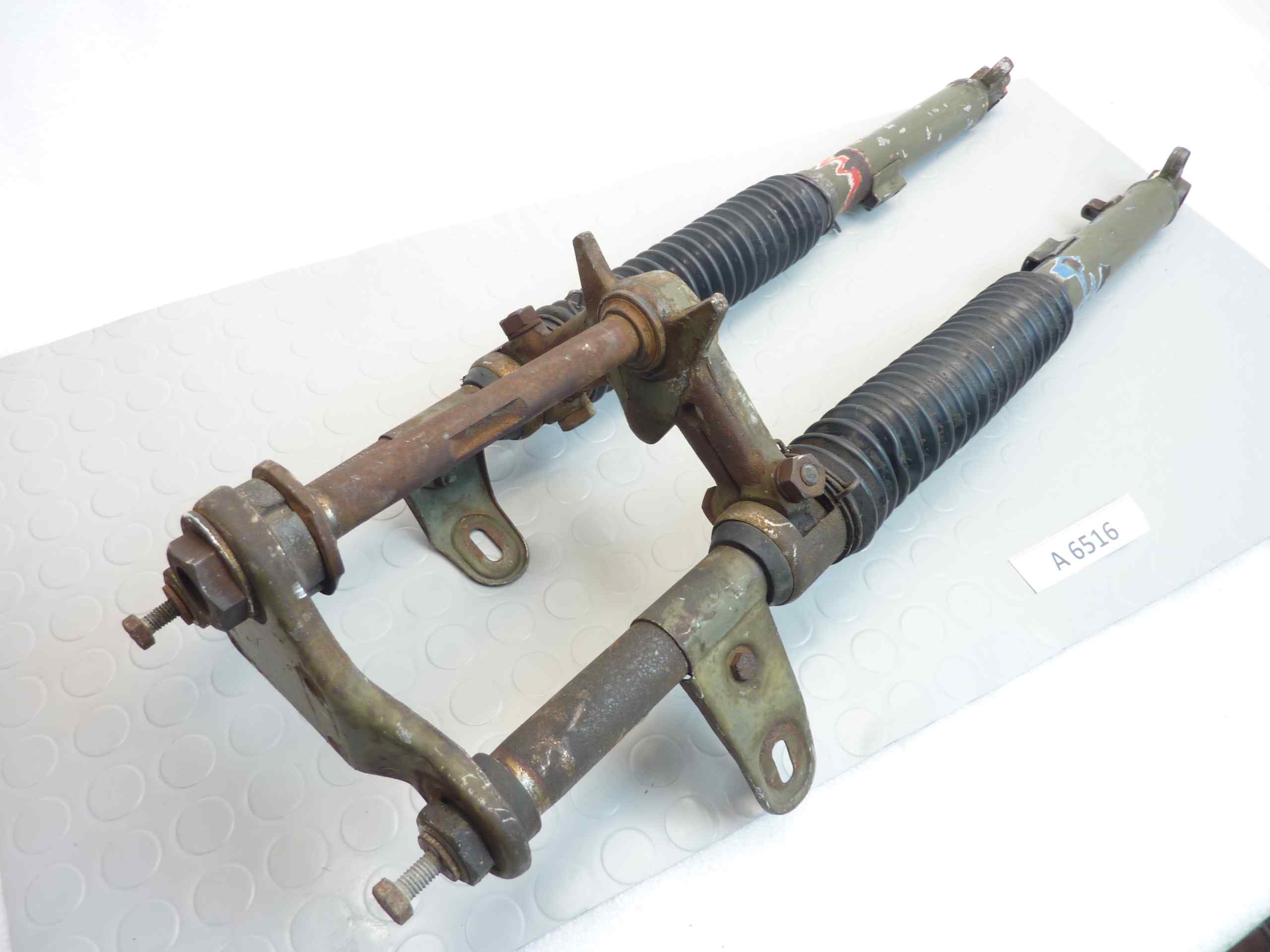 Forcella anteriore Guzzi Stornello 125 militare non testata uso ricambi