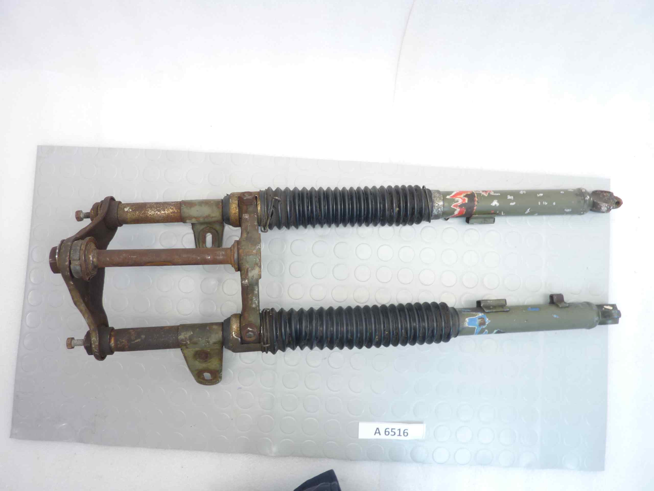 Forcella anteriore Guzzi Stornello 125 militare non testata uso ricambi - immagine 7