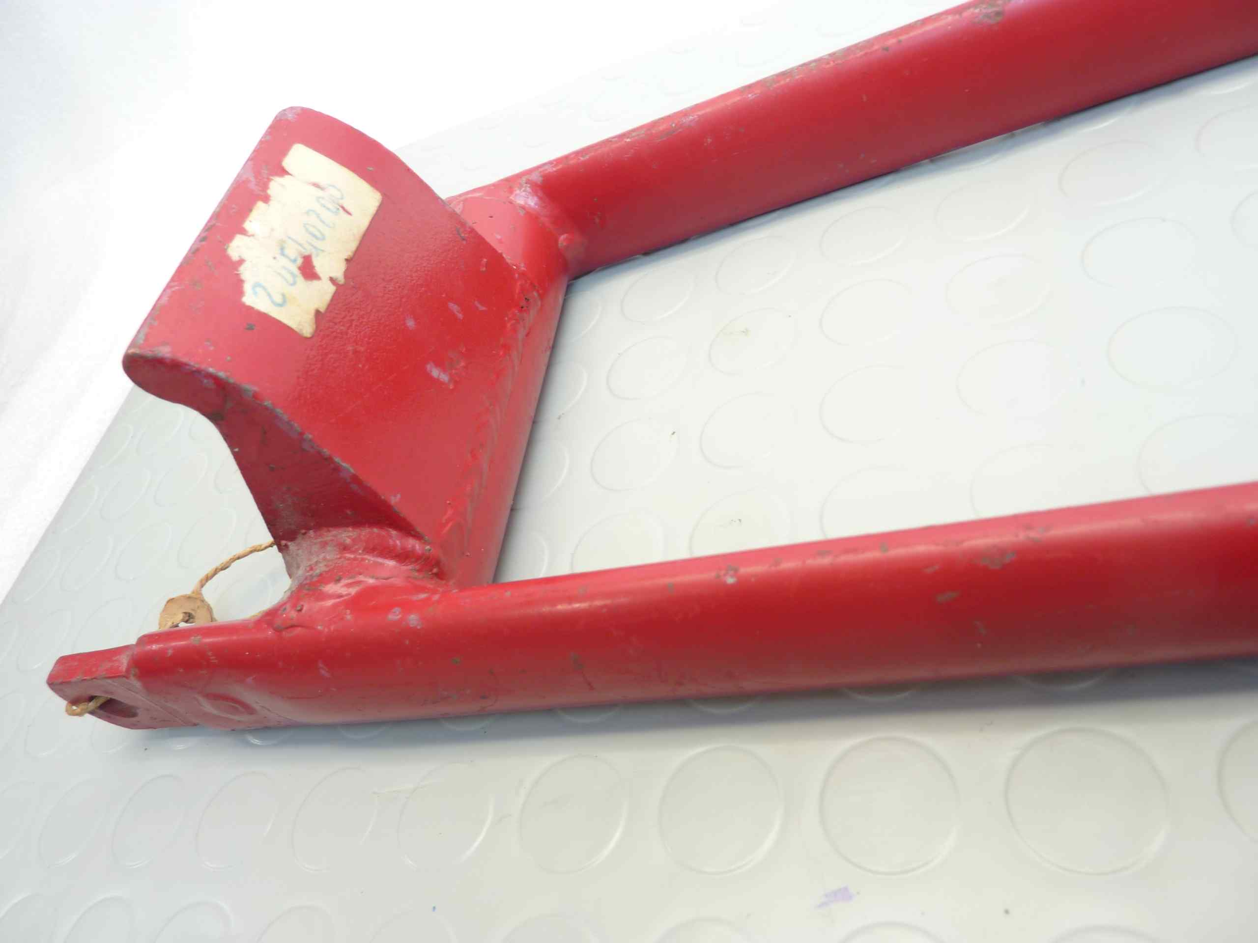 Forcellone posteriore Guzzi Zigolo 98 prima serie cod 24386 nuovo fondo di magazzino - immagine 5