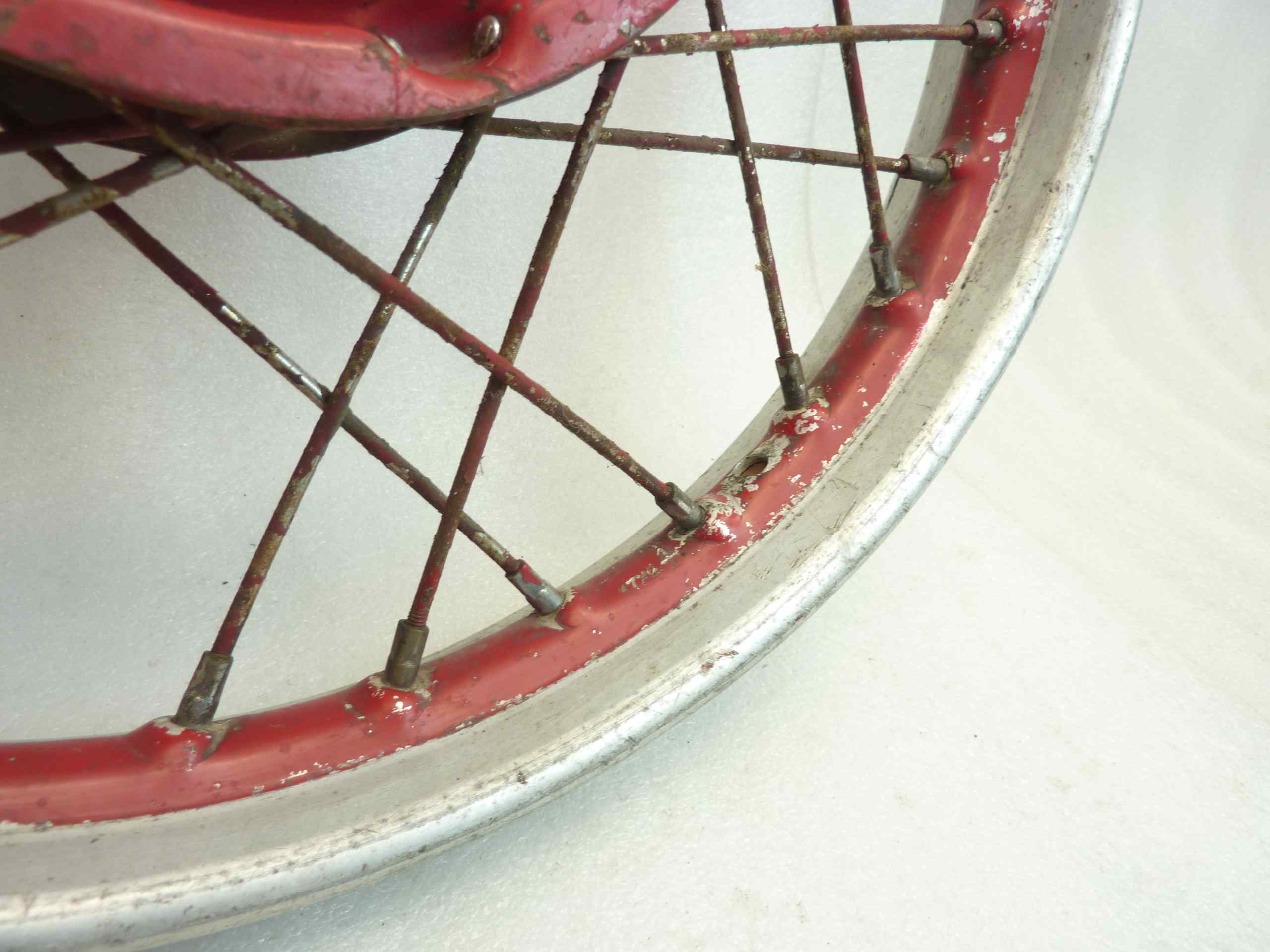 Cerchio ruota Guzzi Galletto 32 raggi - immagine 3
