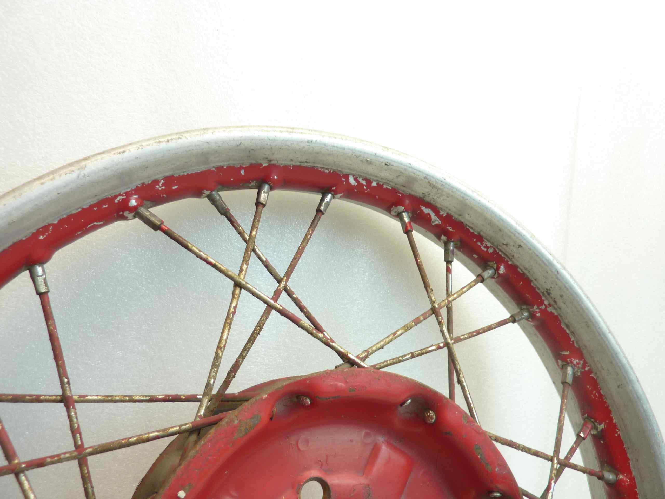Cerchio ruota Guzzi Galletto 32 raggi - immagine 4