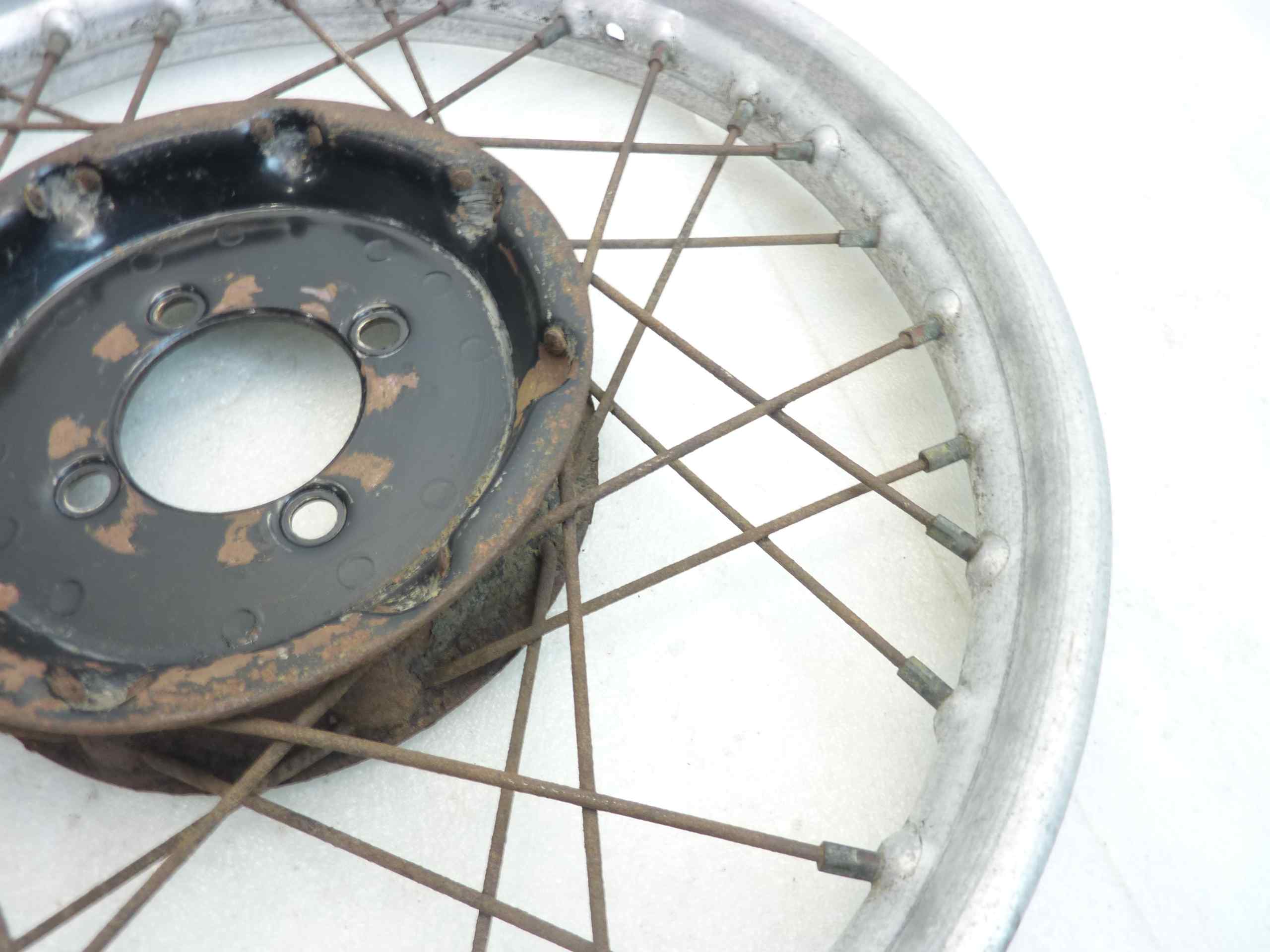 Cerchio ruota Guzzi Galletto 32 raggi - immagine 11