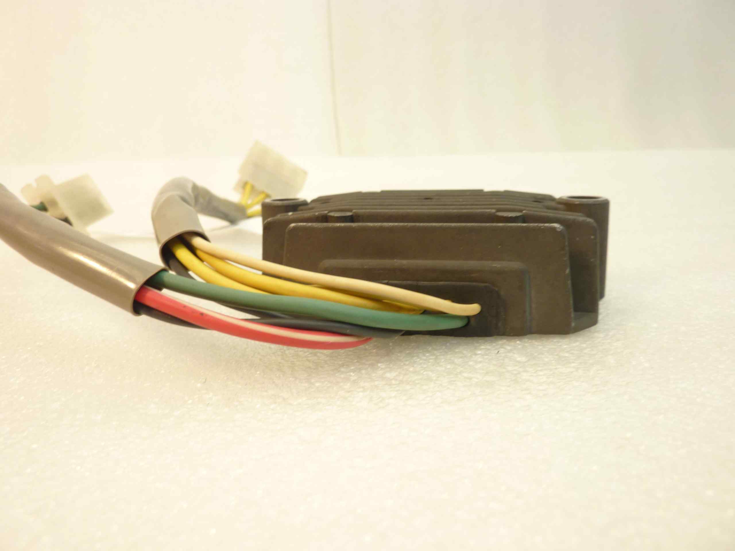 Regolatore tensione Honda CB 550 F2 SH 236B 12 2.0 Shindengen centralina - immagine 4