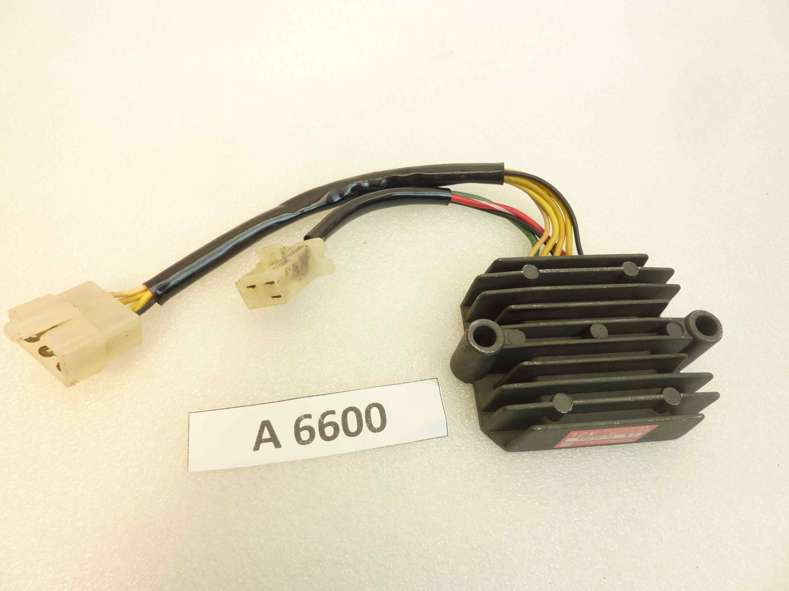 Regolatore tensione Honda CB 900 F Bol D'Or SH236 12 9D centralina Shindengen