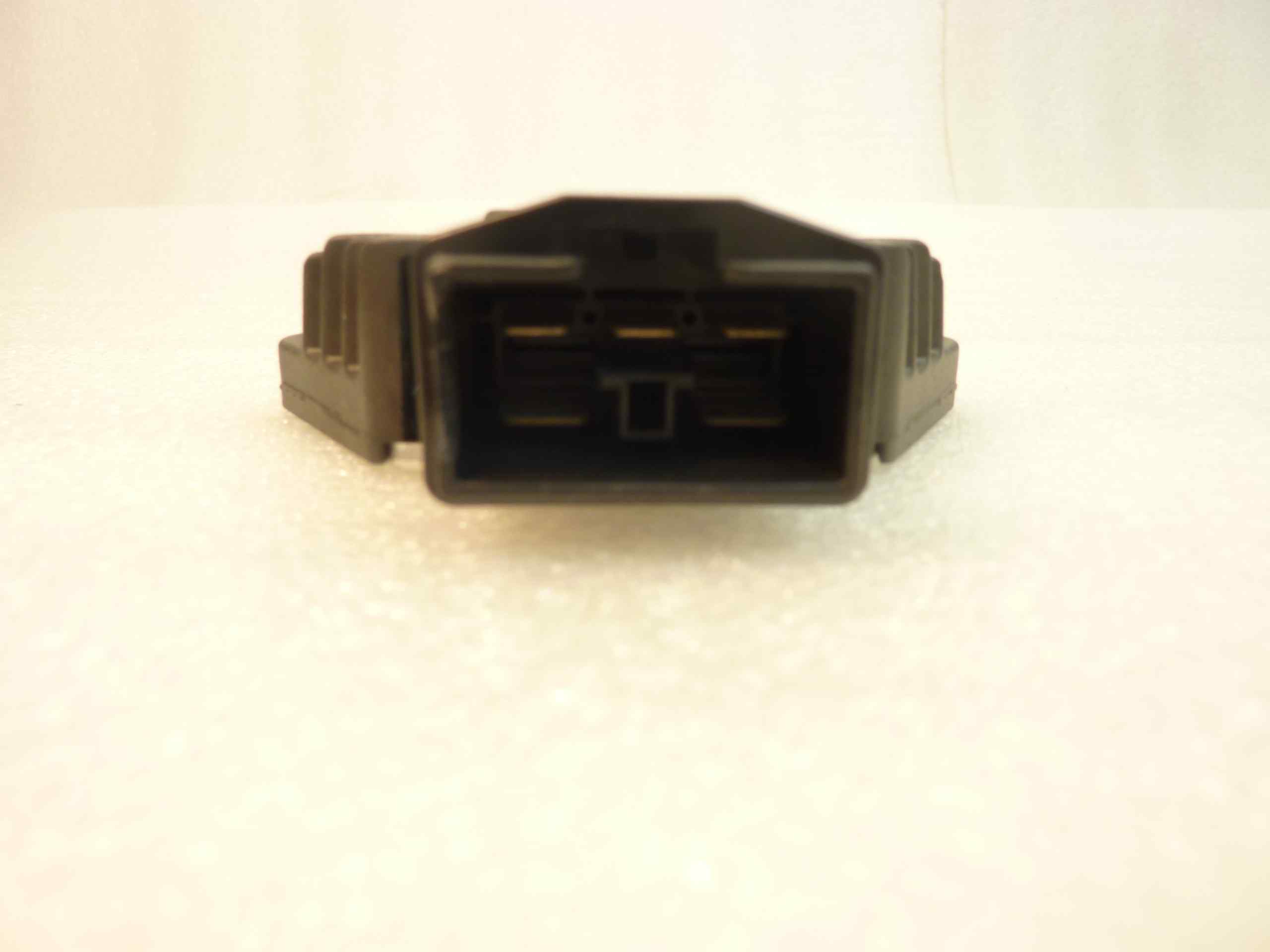 Regolatore tensione Ducati Energia cod 43440 0300 37 03 T3.7 172 - immagine 3
