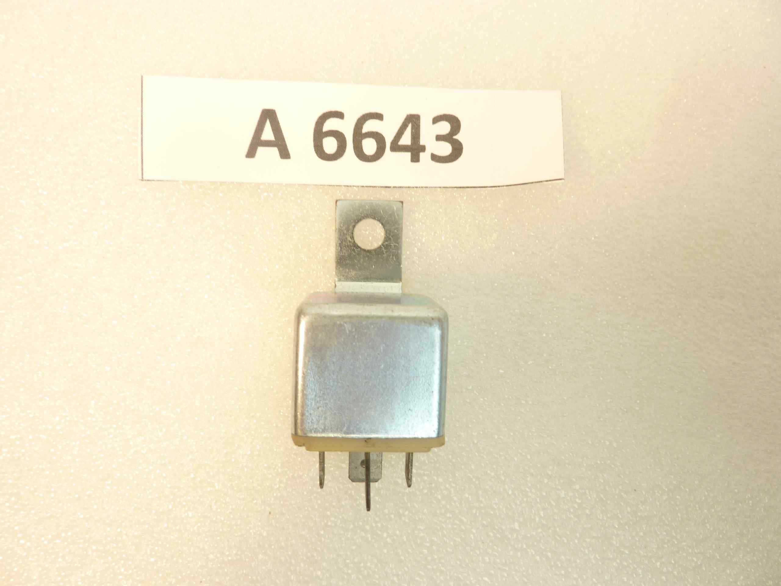 Rele' relais Sipea 12V 0450 1B nuovo fondo di magazzino