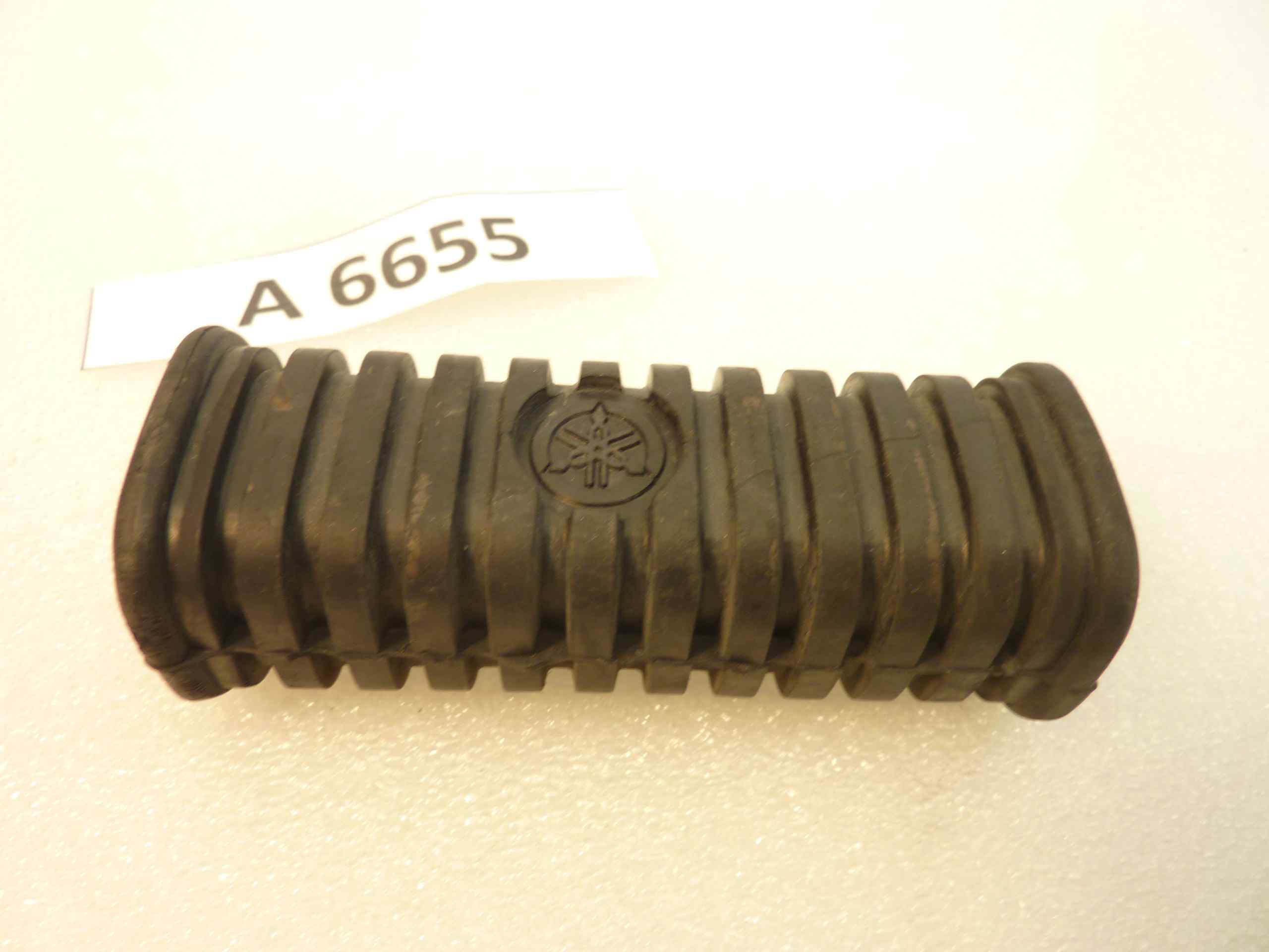 Gomma poggiapiedi pedana Yamaha epoca 90 x 35 mm - immagine 2