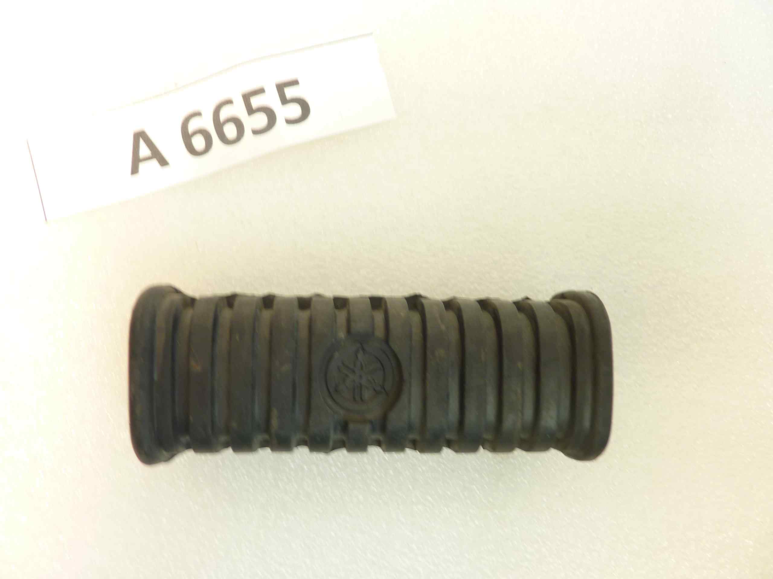 Gomma poggiapiedi pedana Yamaha epoca 90 x 35 mm - immagine 3