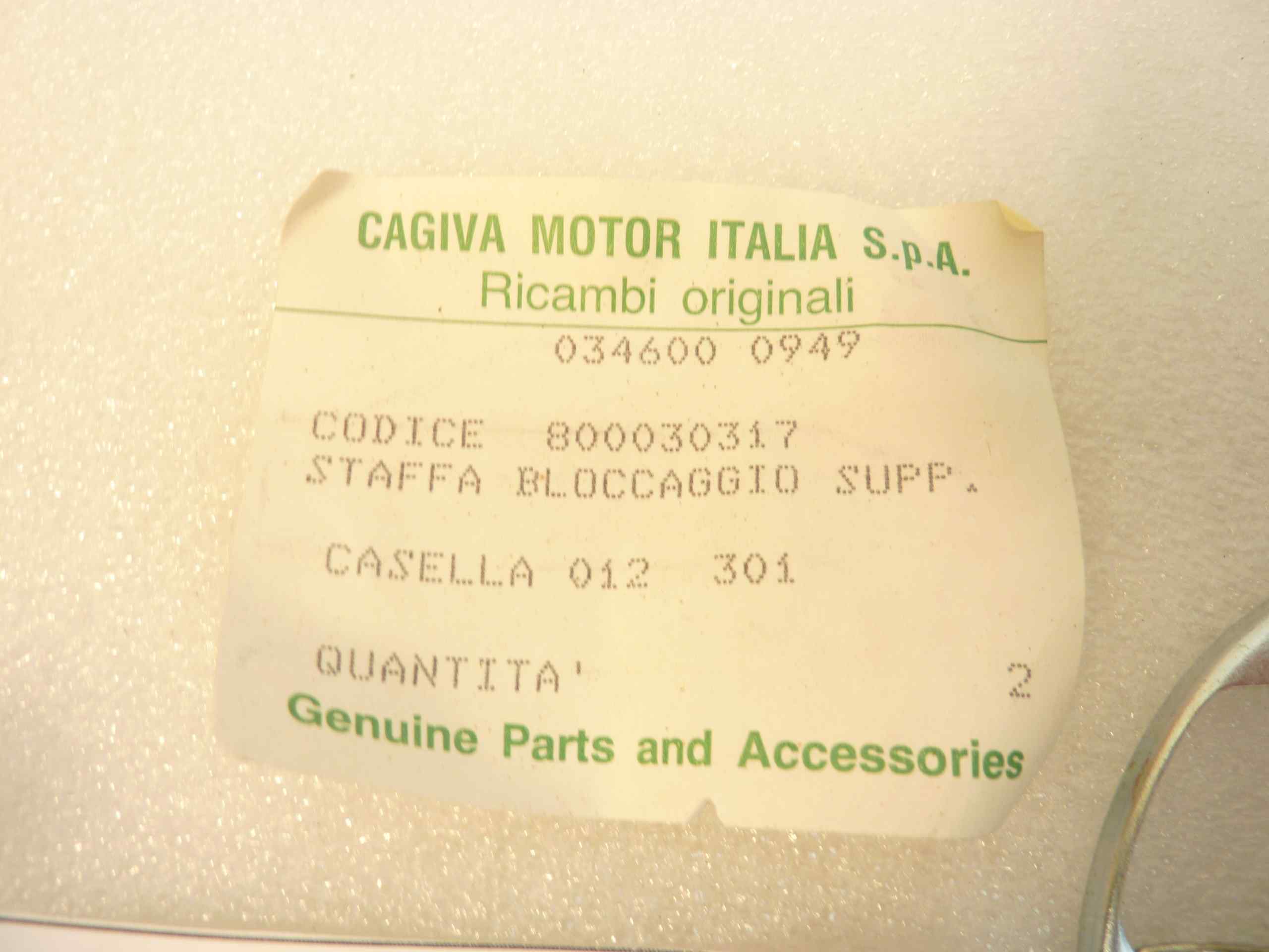 Staffa bloccaggio strumentazione Cagiva SST 125 Harley AMF cod 800030317 nuovo fondo di magazzino - immagine 3