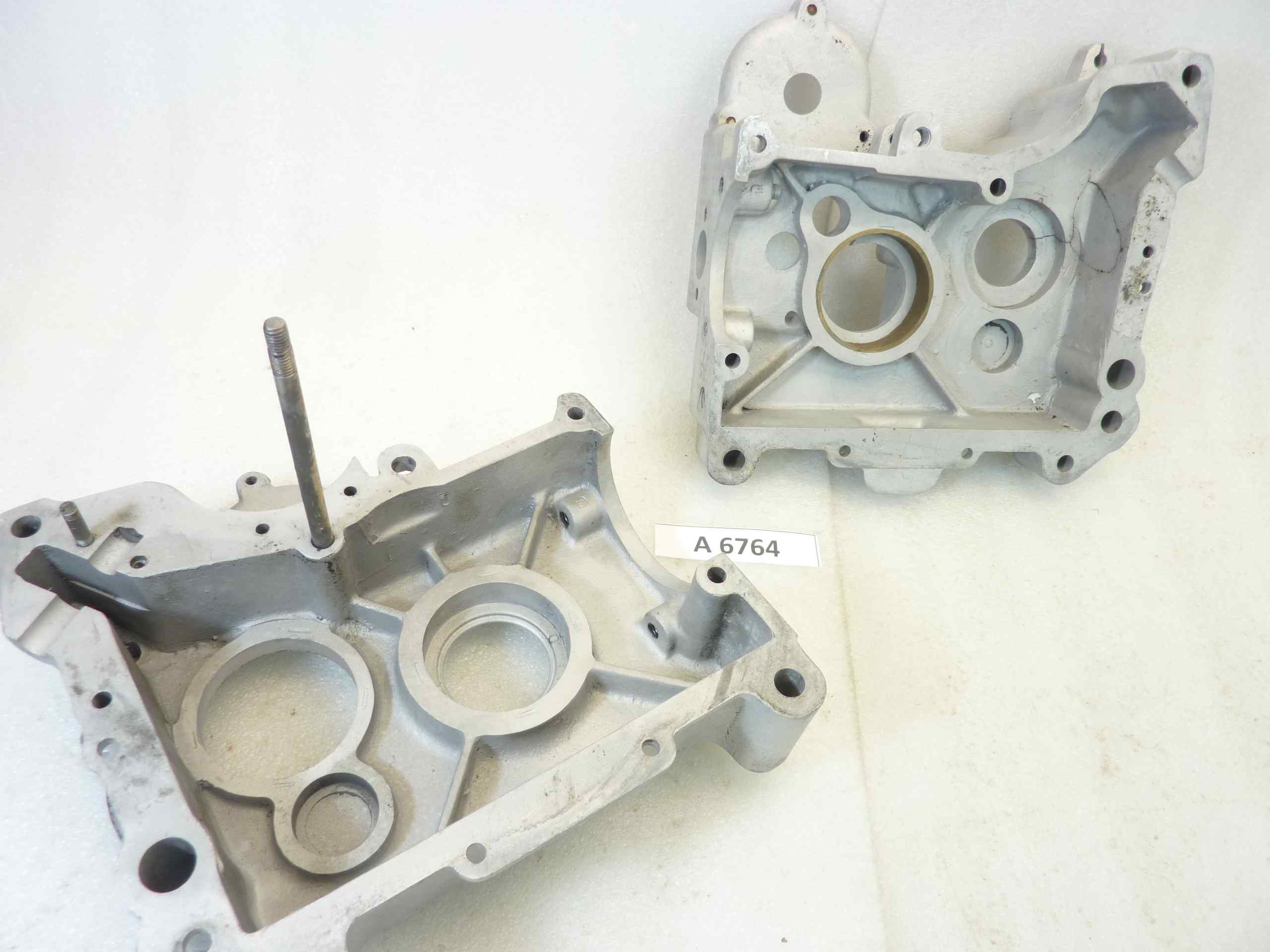 Basamento carter motore Guzzi P 250 Faccetta Nera cod 2504 2505 riparato sigla motore 0605247 - immagine 10