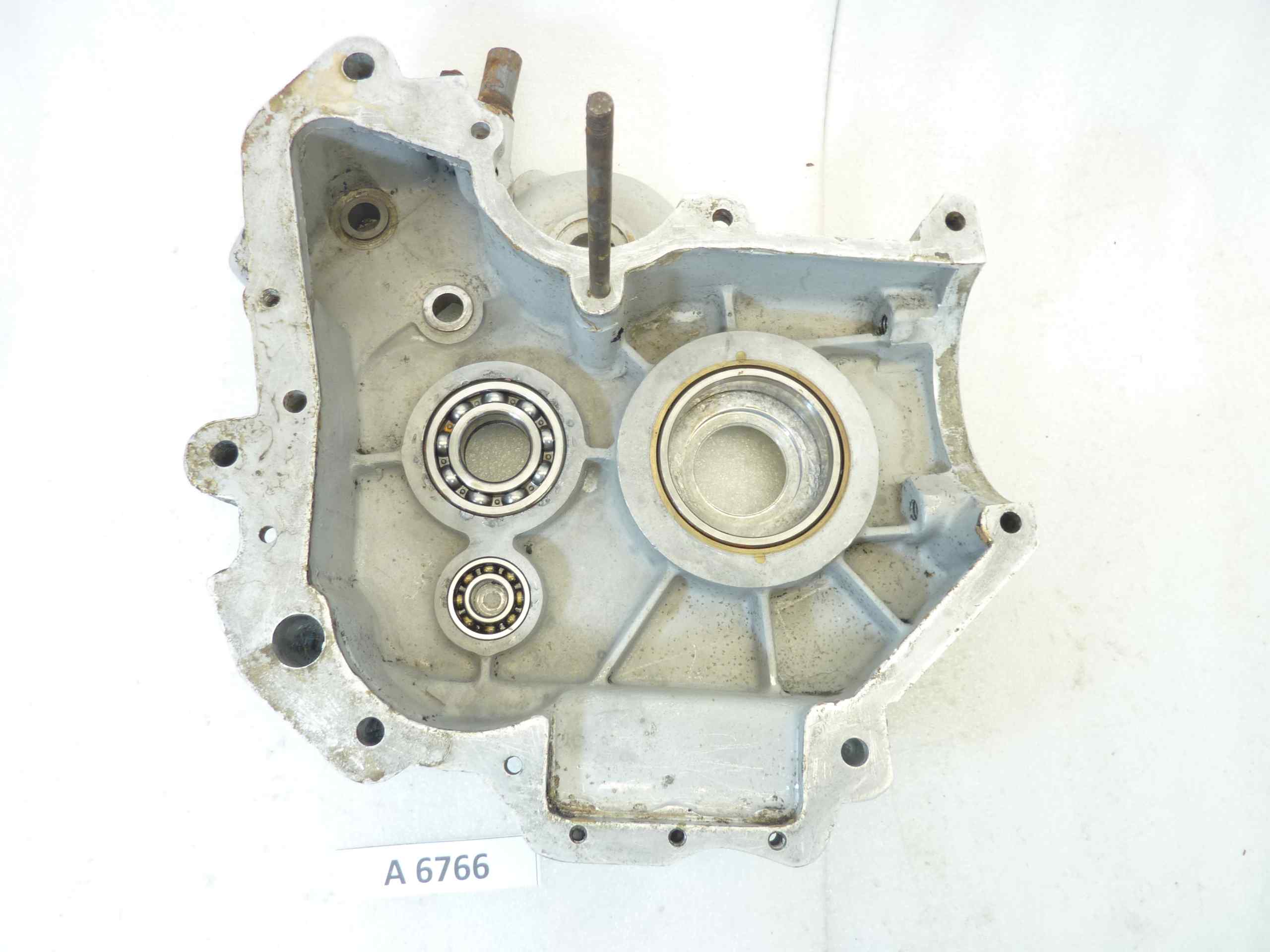 Basamento carter motore Guzzi Superalce cod M9104 sinistro sigla motore 72194 - immagine 5