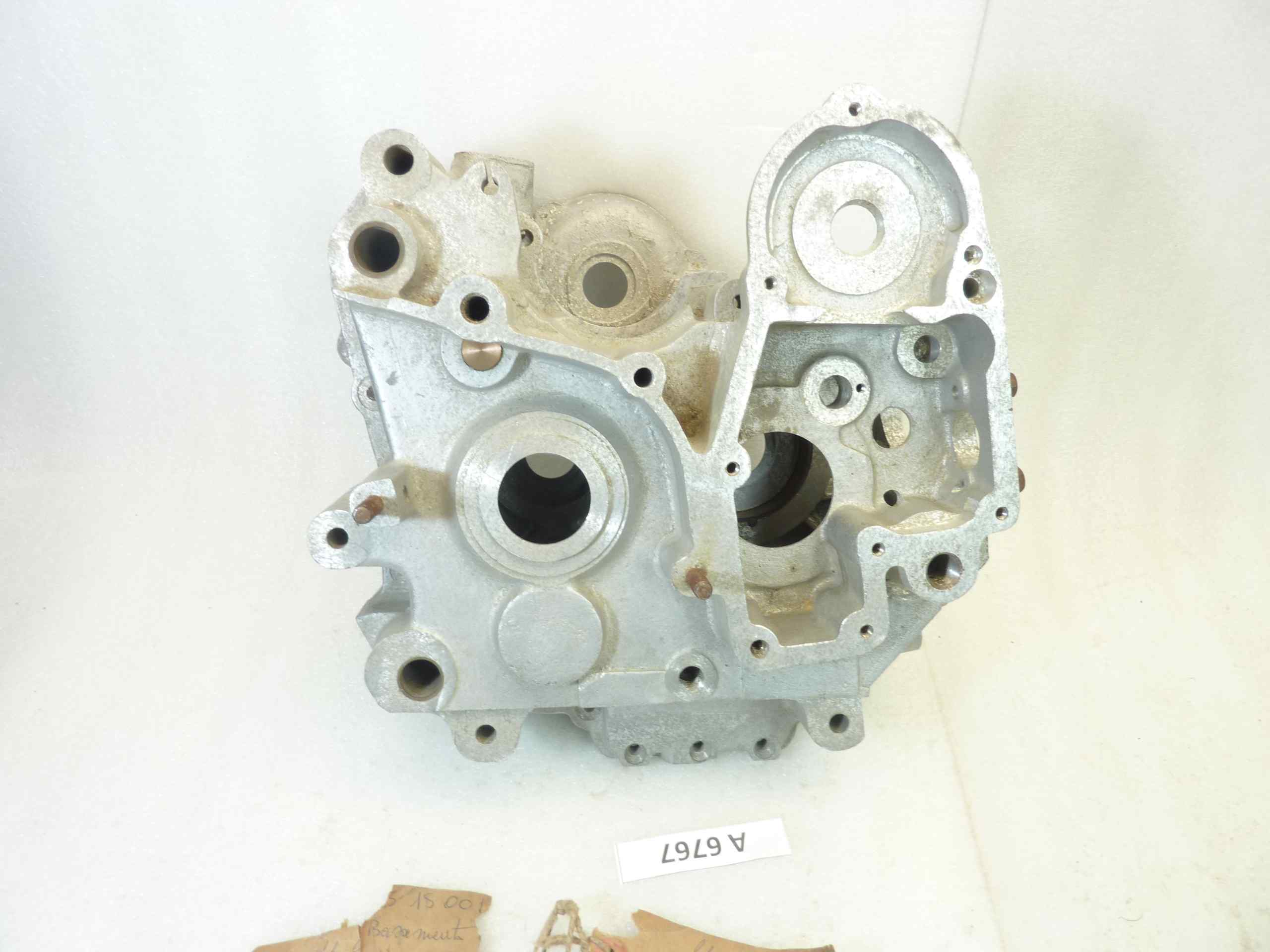 Basamento carter motore Guzzi Superalce cod M9104 M9103 no sigla motore nuovo fondo di magazzino