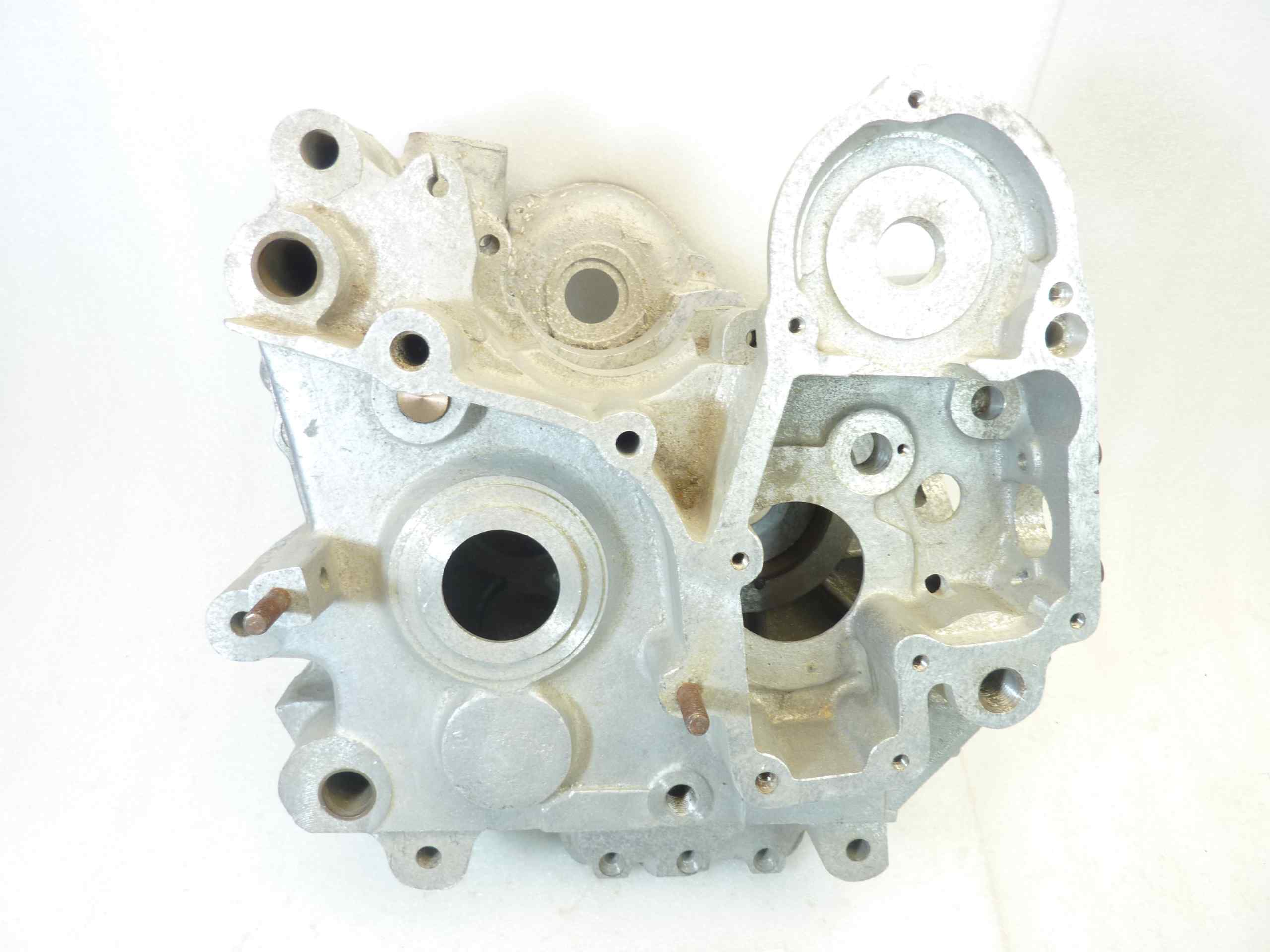 Basamento carter motore Guzzi Superalce cod M9104 M9103 no sigla motore nuovo fondo di magazzino - immagine 3