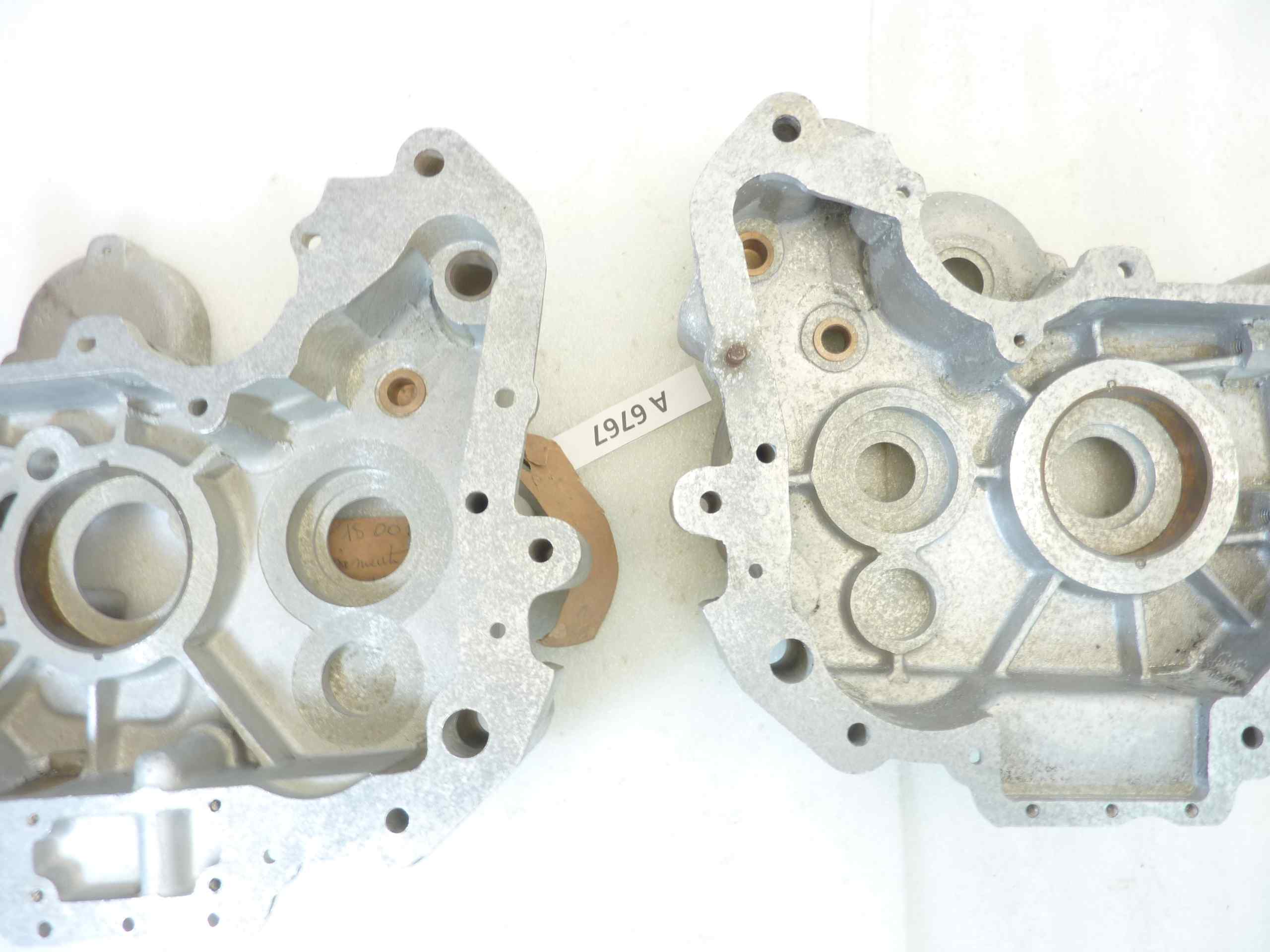 Basamento carter motore Guzzi Superalce cod M9104 M9103 no sigla motore nuovo fondo di magazzino - immagine 5