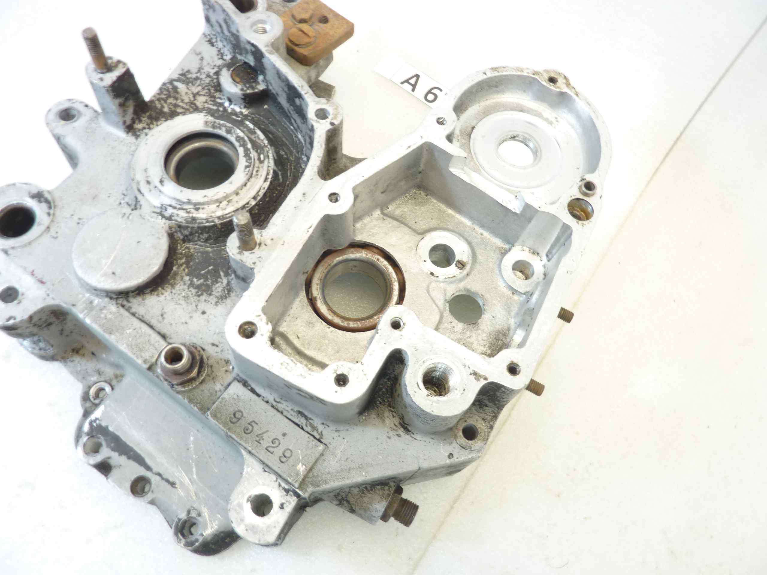 Basamento carter motore Guzzi Superalce cod M9103 destro sigla motore 95429 - immagine 3