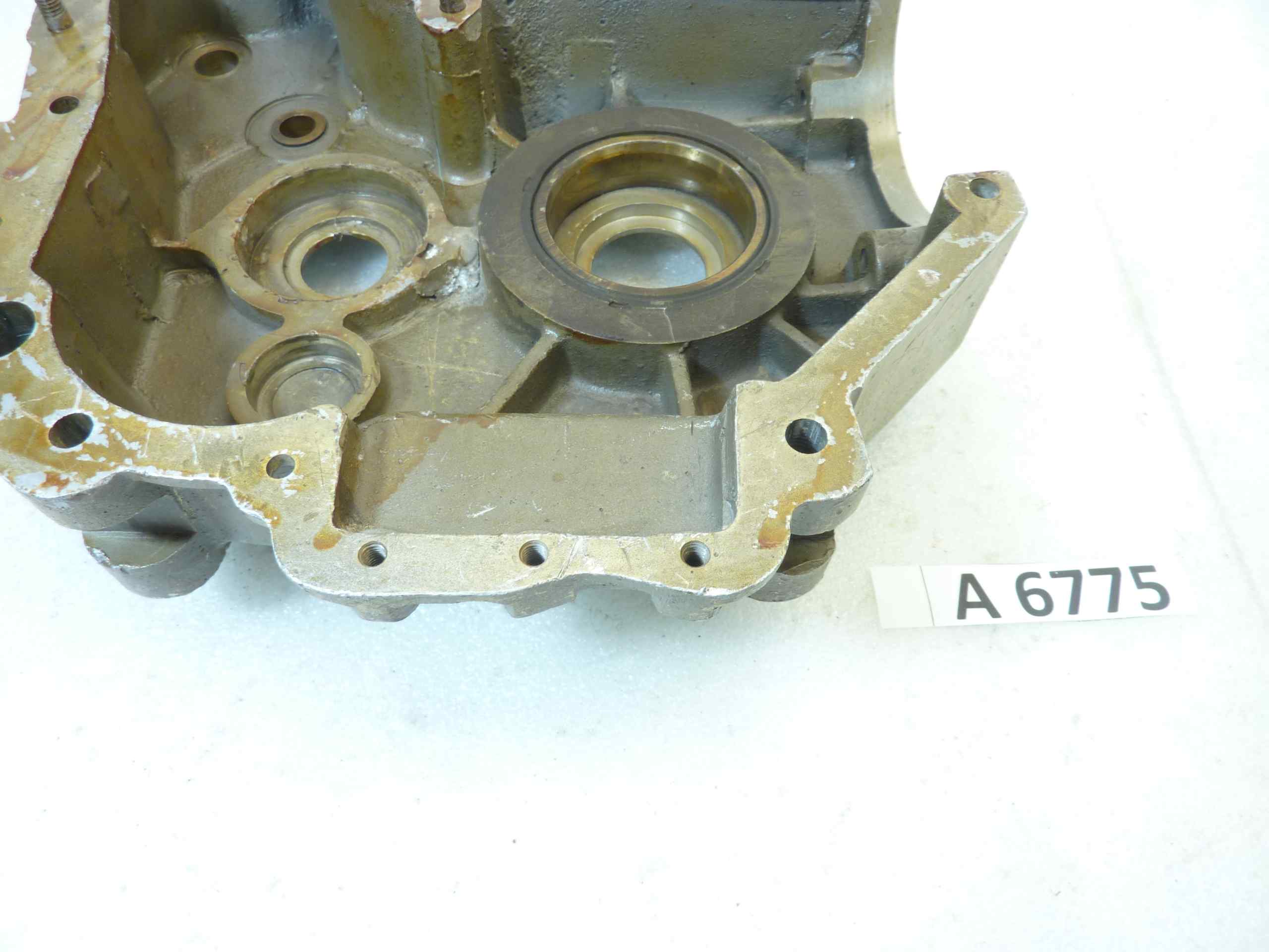 Basamento carter motore Guzzi Superalce cod M9104 sinistro sigla motore 104164 - immagine 10
