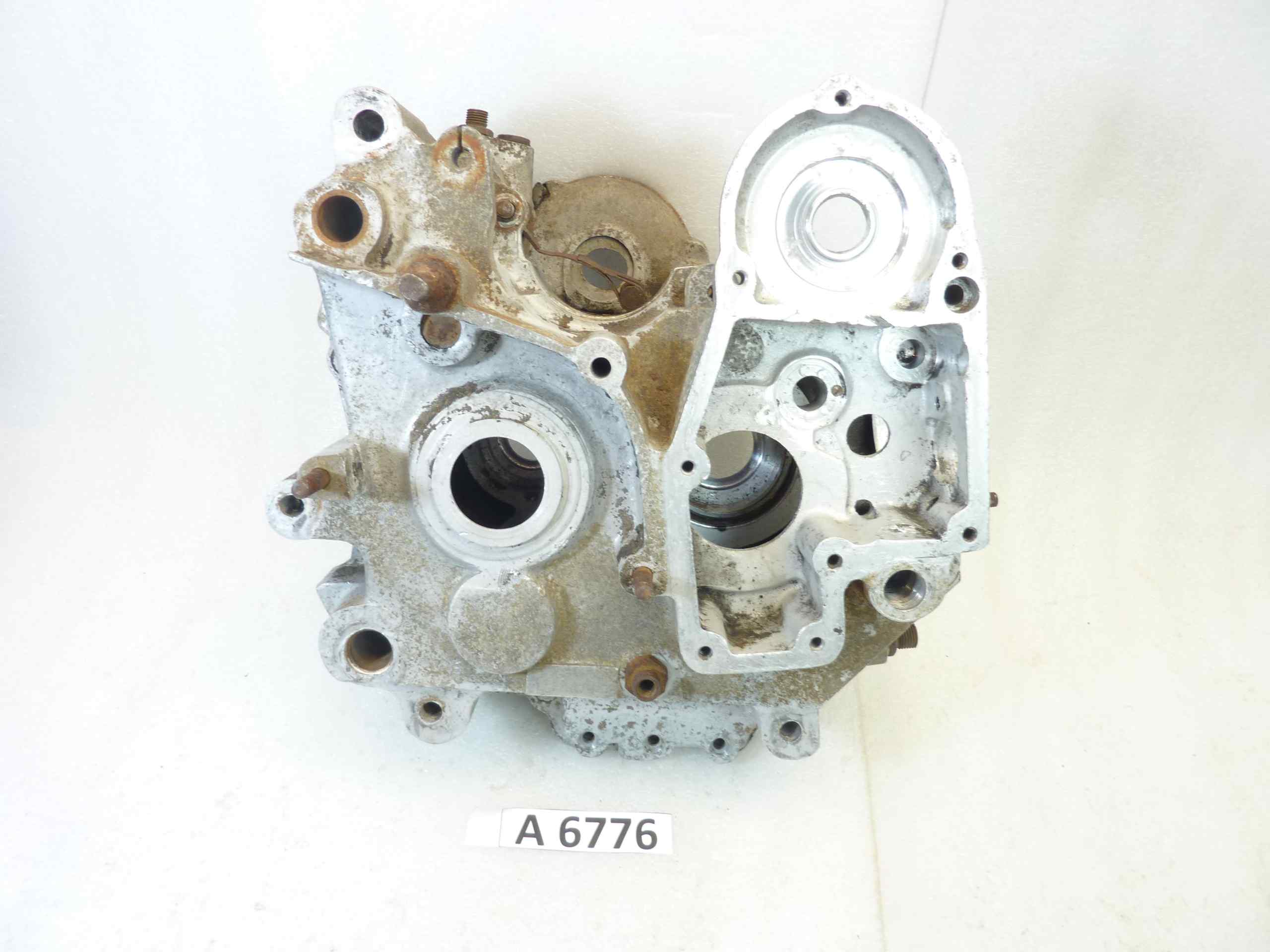 Basamento carter motore Guzzi Superalce cod M9104 M9103 sigla motore 72039 74769