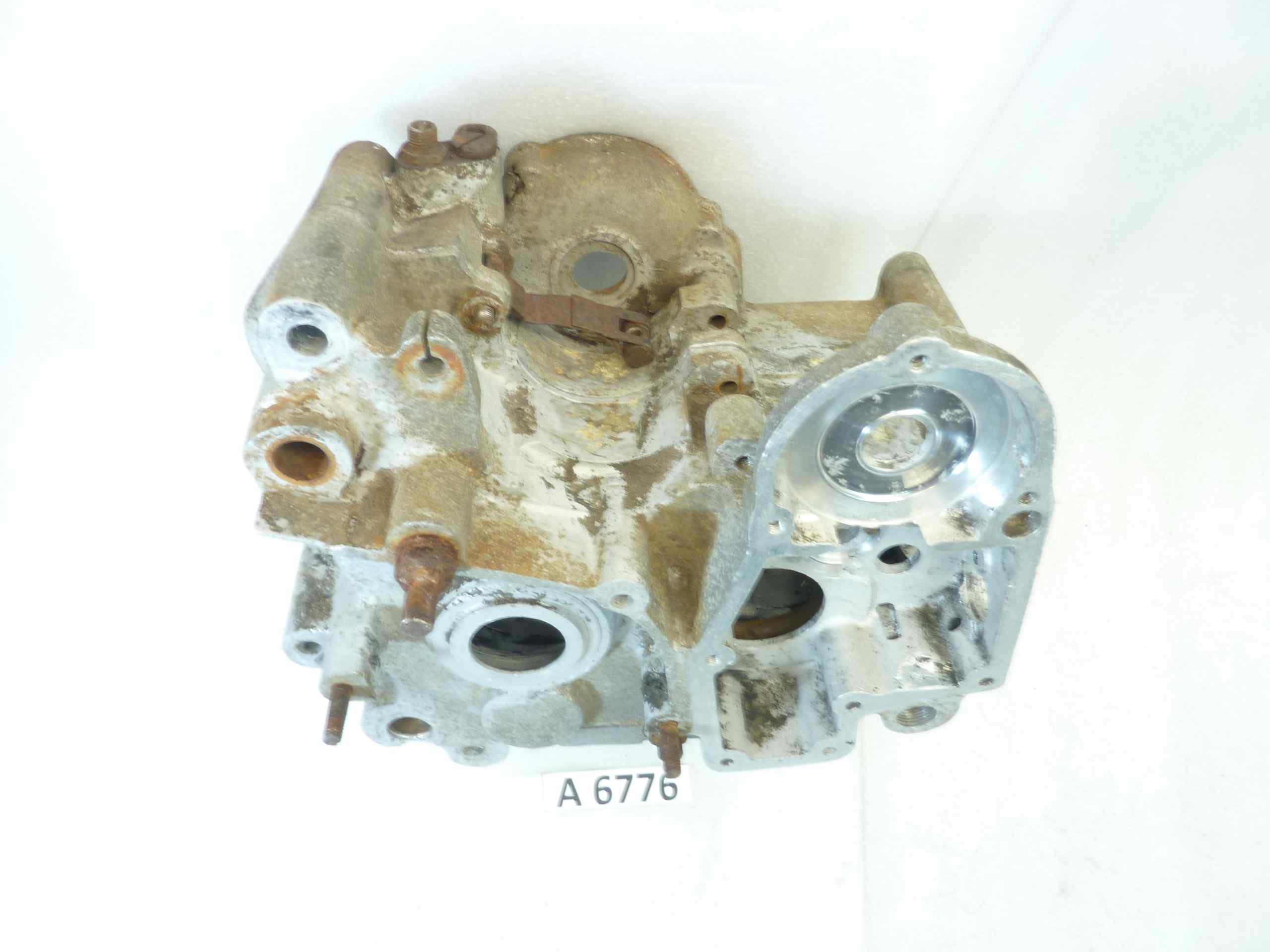 Basamento carter motore Guzzi Superalce cod M9104 M9103 sigla motore 72039 74769 - immagine 5