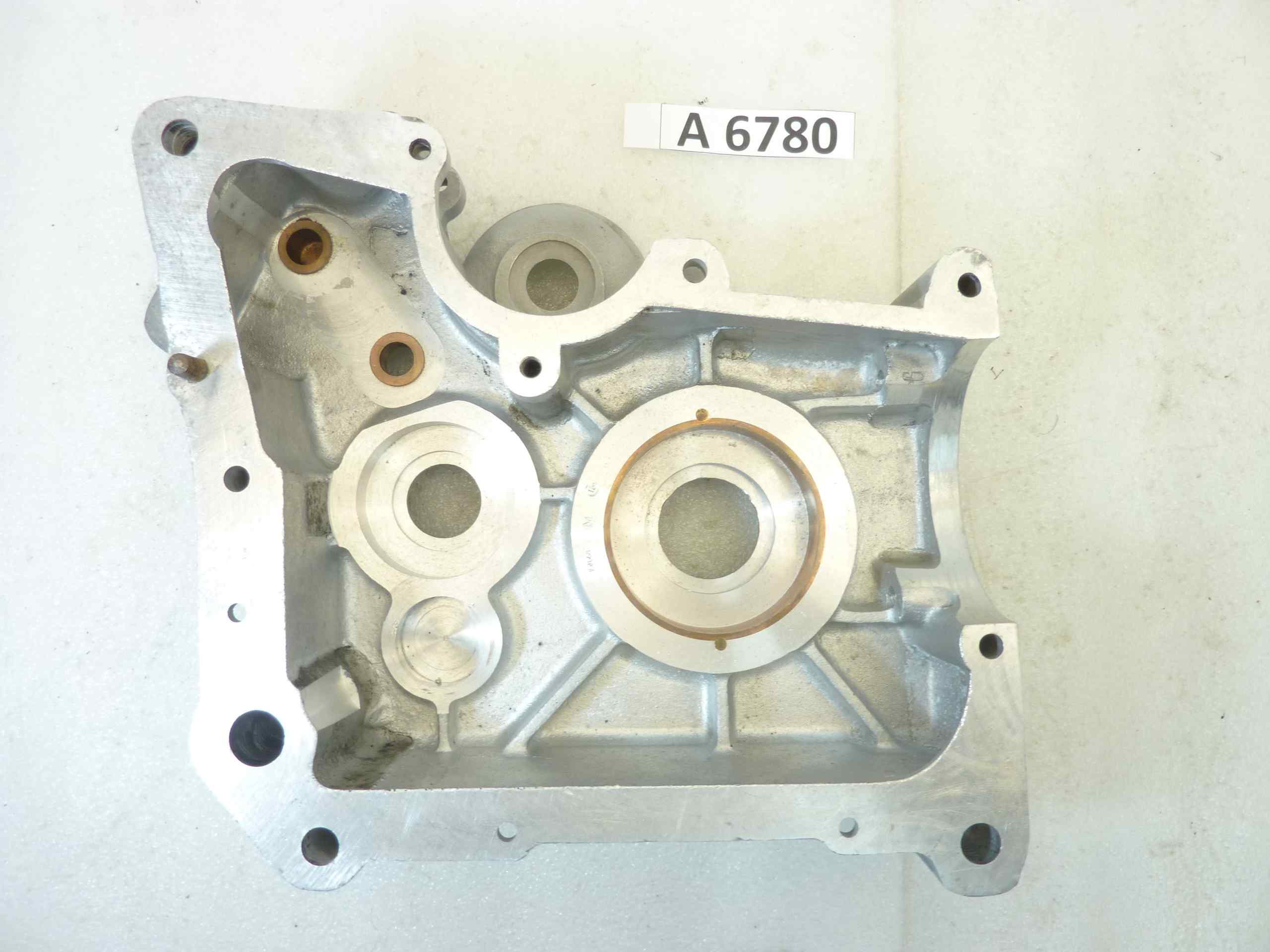 Basamento carter motore Guzzi Astore GTV 500 cod M8041 sinistro nuovo fondo di magazzino - immagine 7