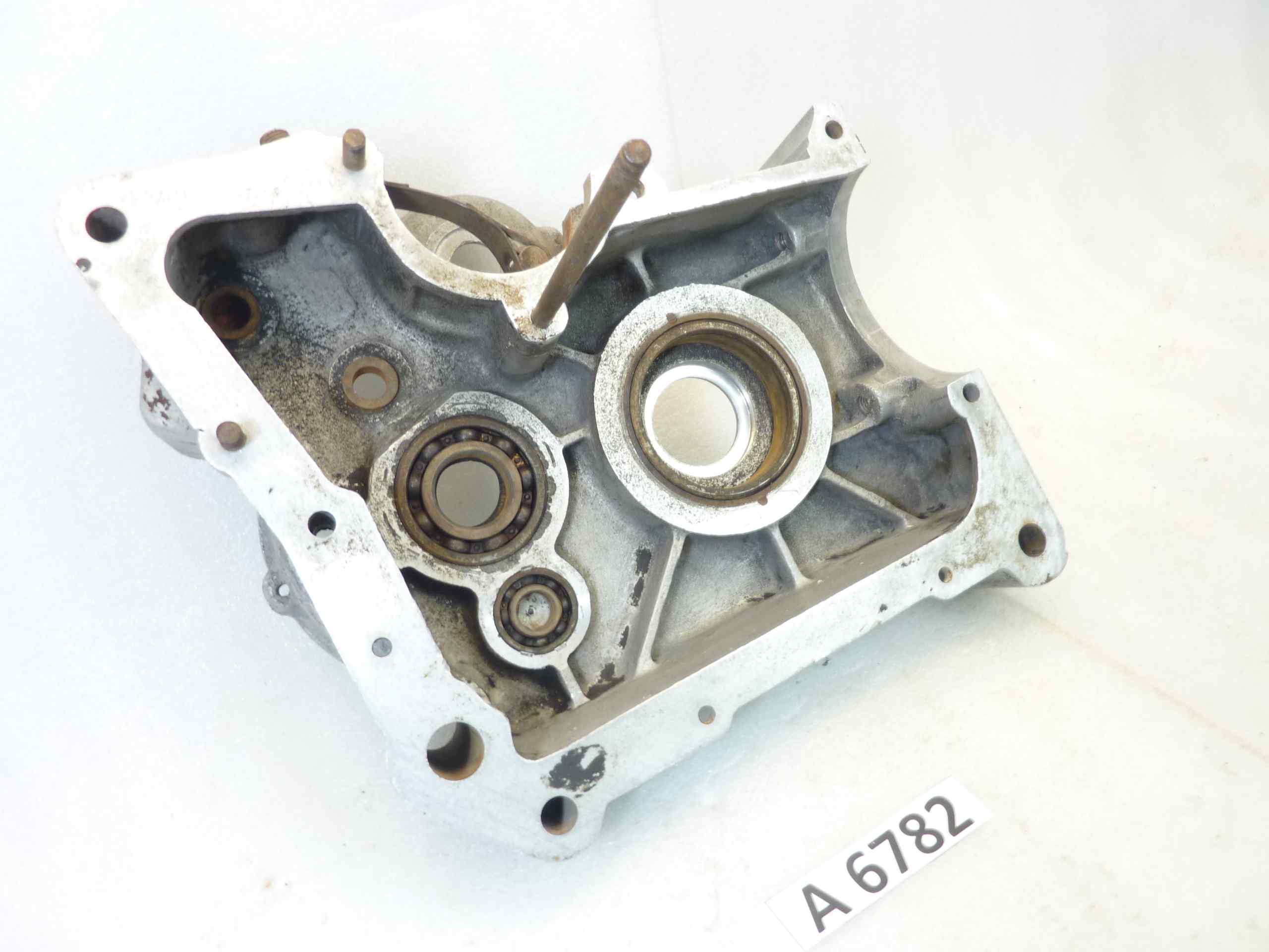 Basamento carter motore Guzzi Astore GTV 500 cod M8041 sinistro sigla motore 75822 - immagine 6