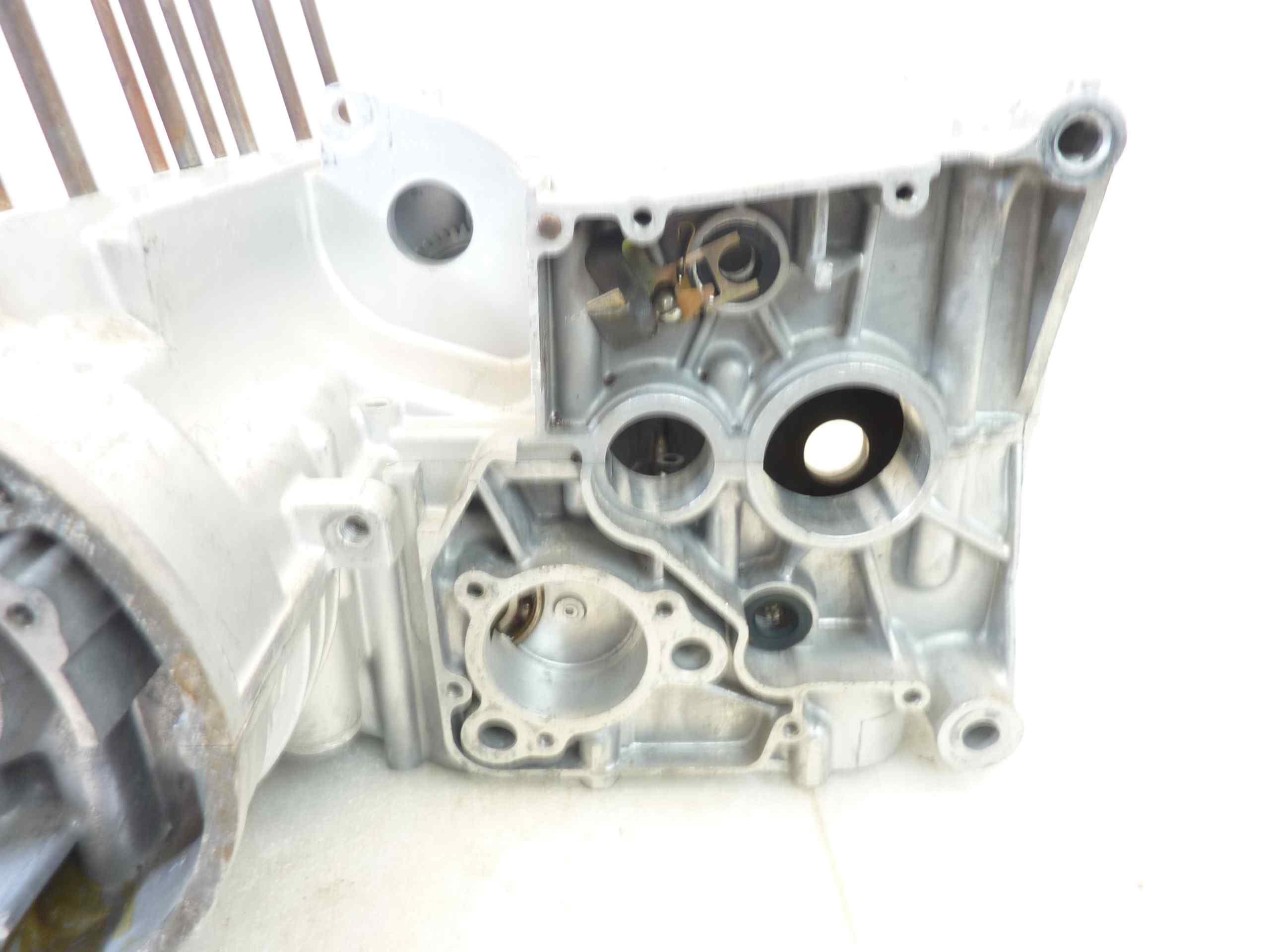 Basamento carter motore Benelli Guzzi 350 400 GTS cod B2BA 2522 23 S122/G 62000700 sigla motore 010022 - immagine 9