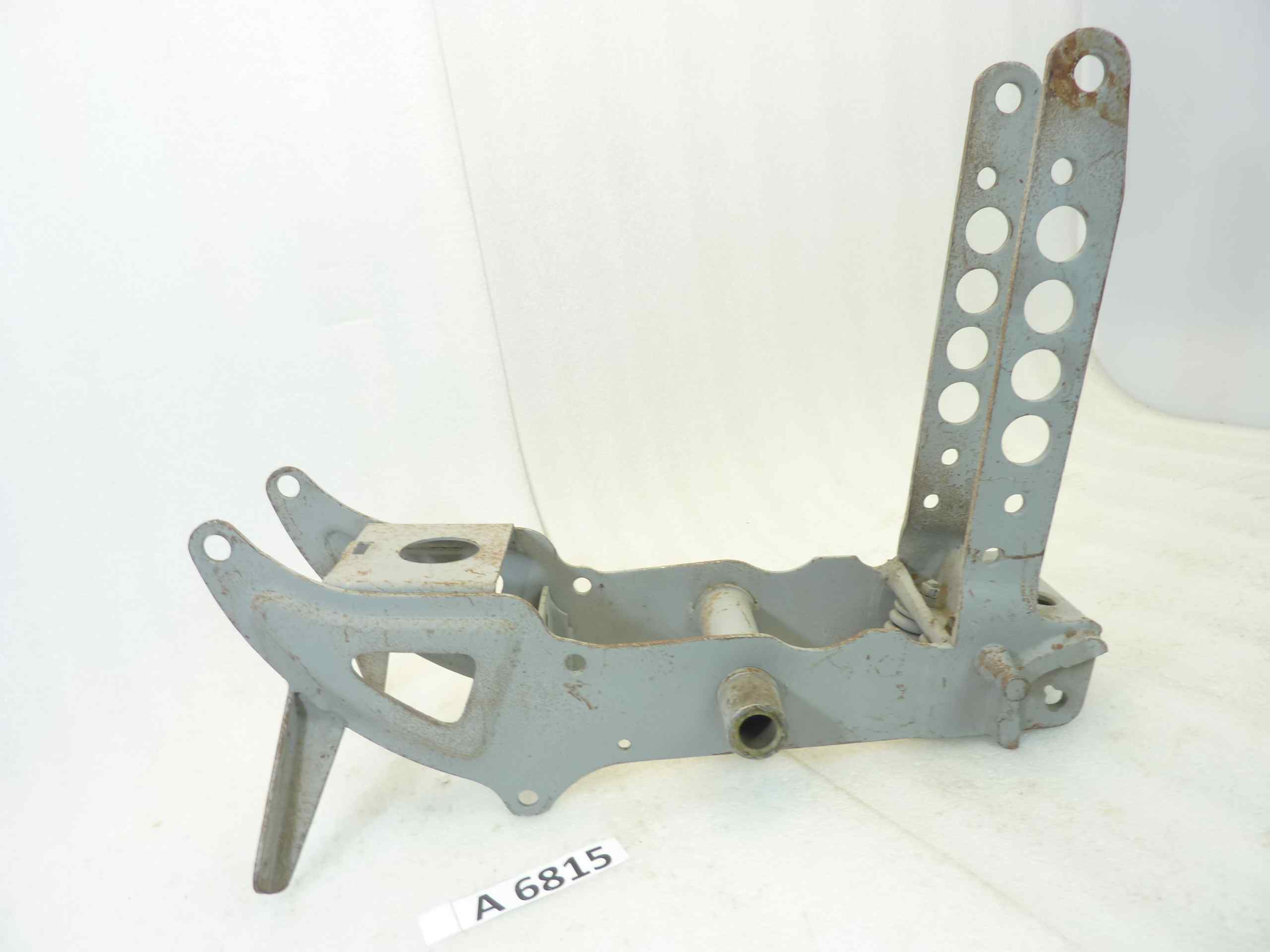 Telaio posteriore Guzzi Airone 250 supporto squadra cod T16015 grezzo 4 fori nuovo fondo di magazzino - immagine 2