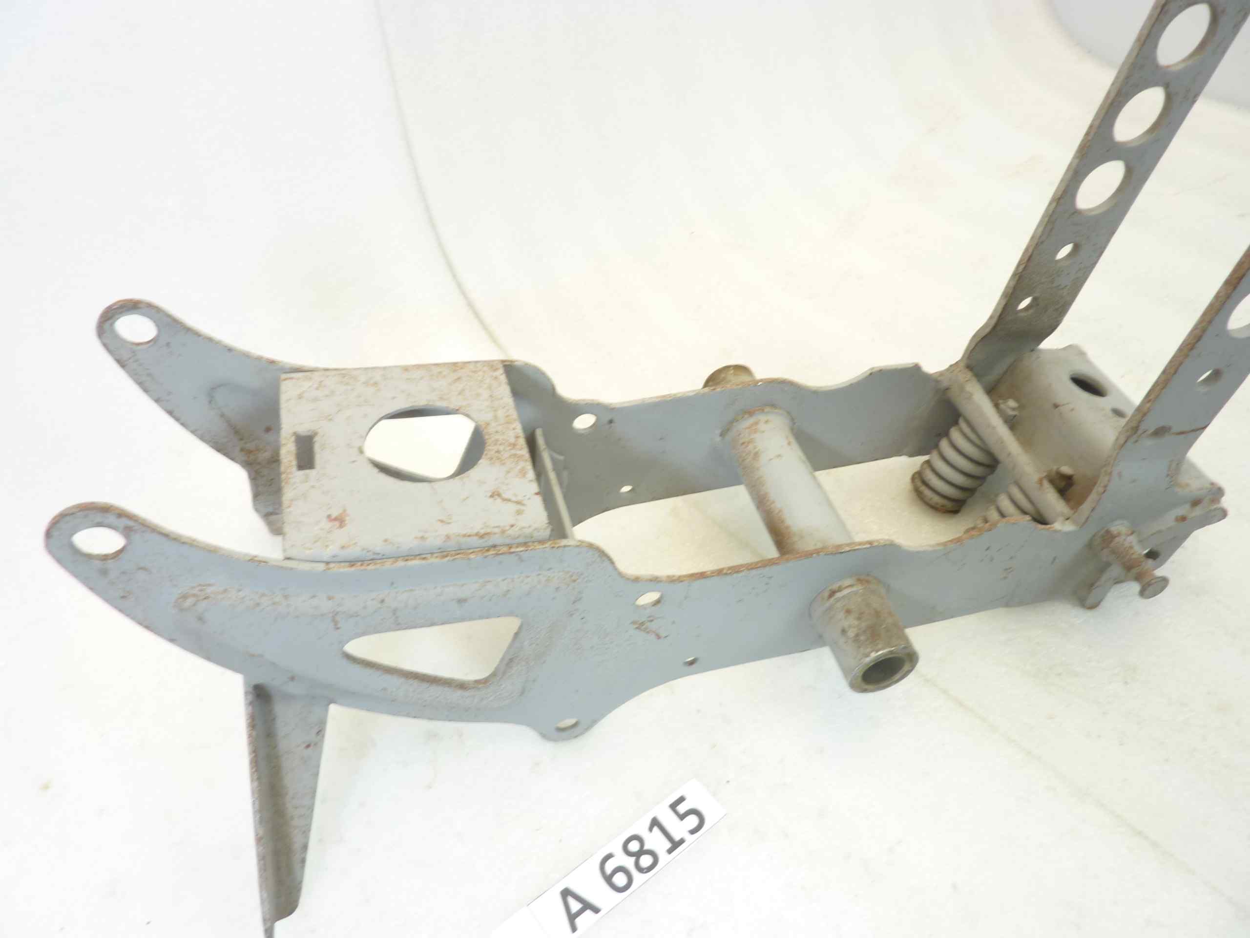Telaio posteriore Guzzi Airone 250 supporto squadra cod T16015 grezzo 4 fori nuovo fondo di magazzino - immagine 3