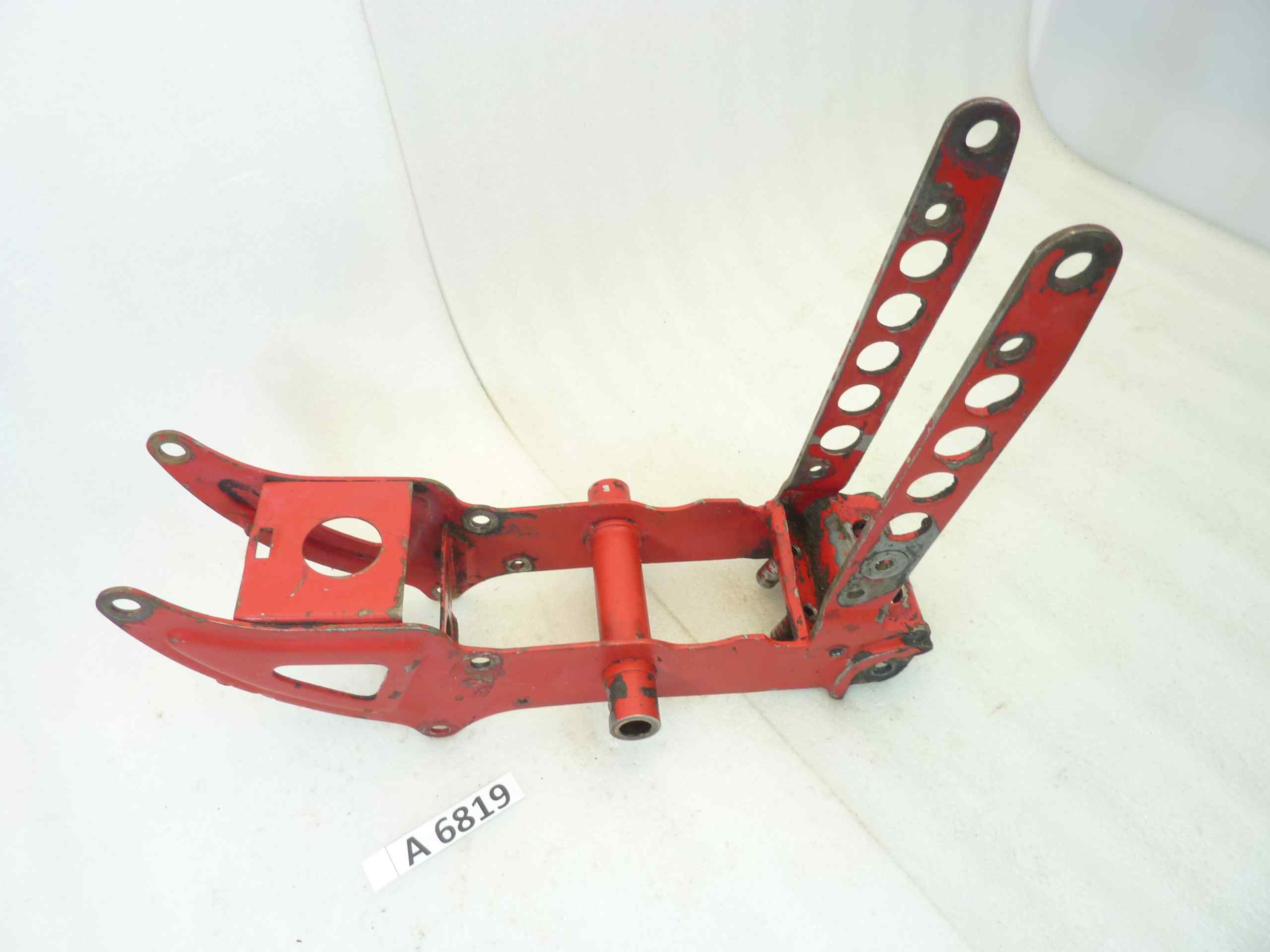 Telaio posteriore Guzzi Airone 250 supporto squadra cod T16015 T16475 5 fori - immagine 3