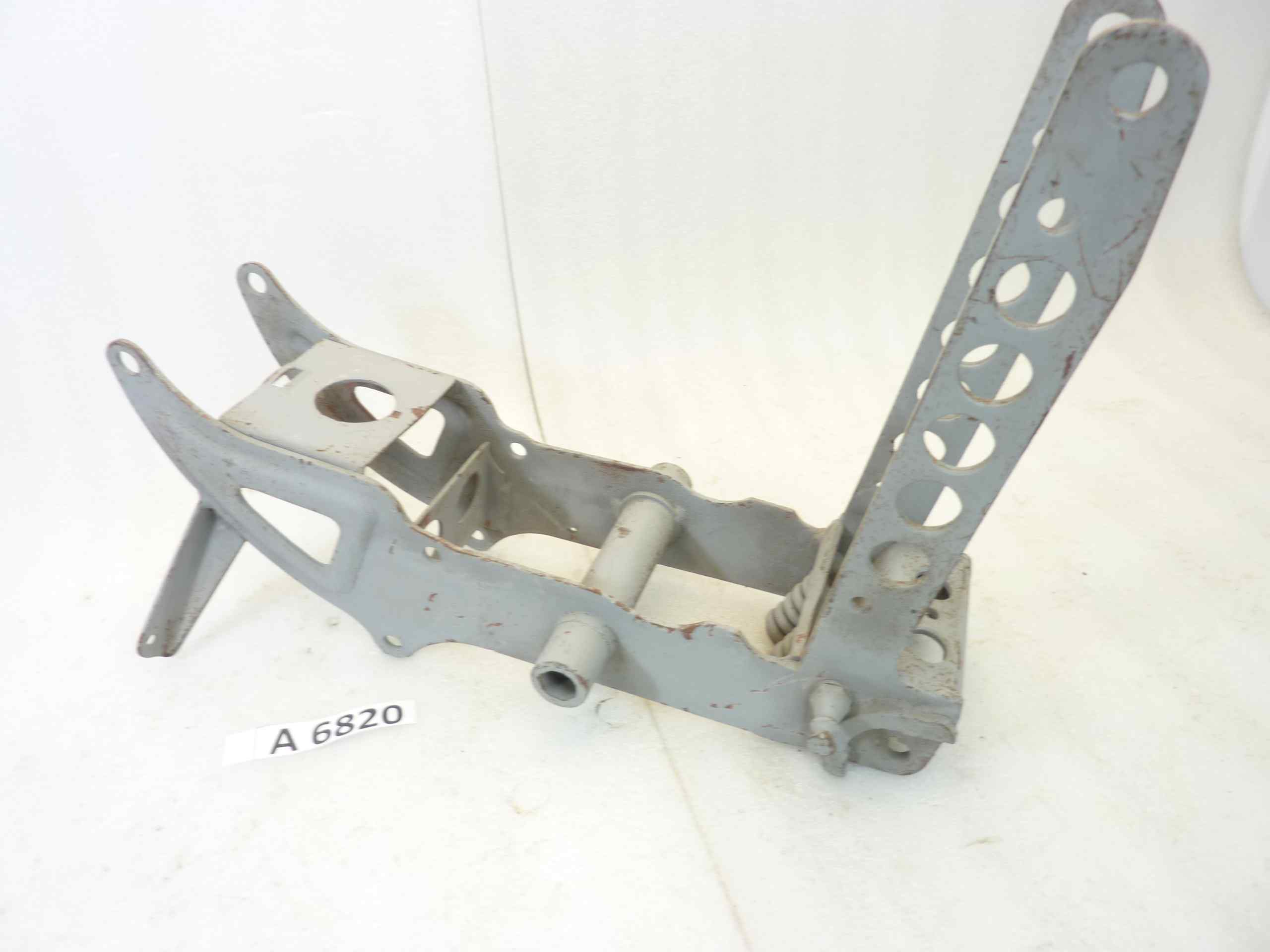 Telaio posteriore Guzzi Airone 250 supporto squadra cod T16015 T16475 5 fori nuovo fondo di magazzino - immagine 2