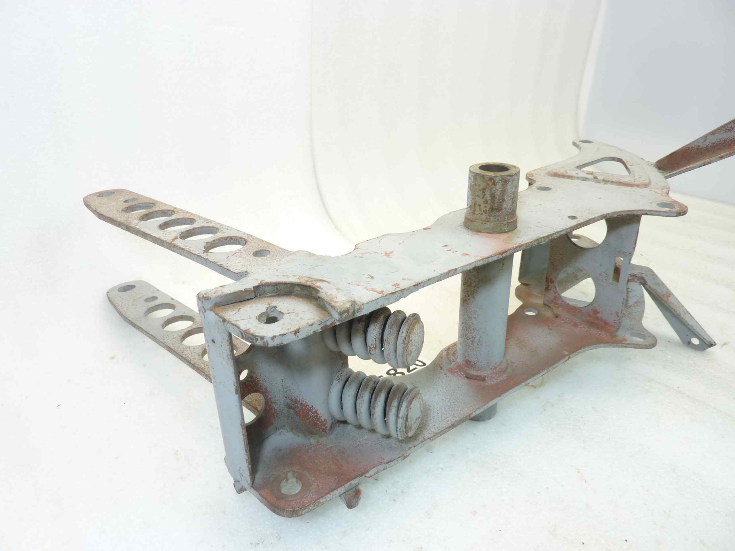 Telaio posteriore Guzzi Airone 250 supporto squadra cod T16015 T16475 5 fori nuovo fondo di magazzino - immagine 8