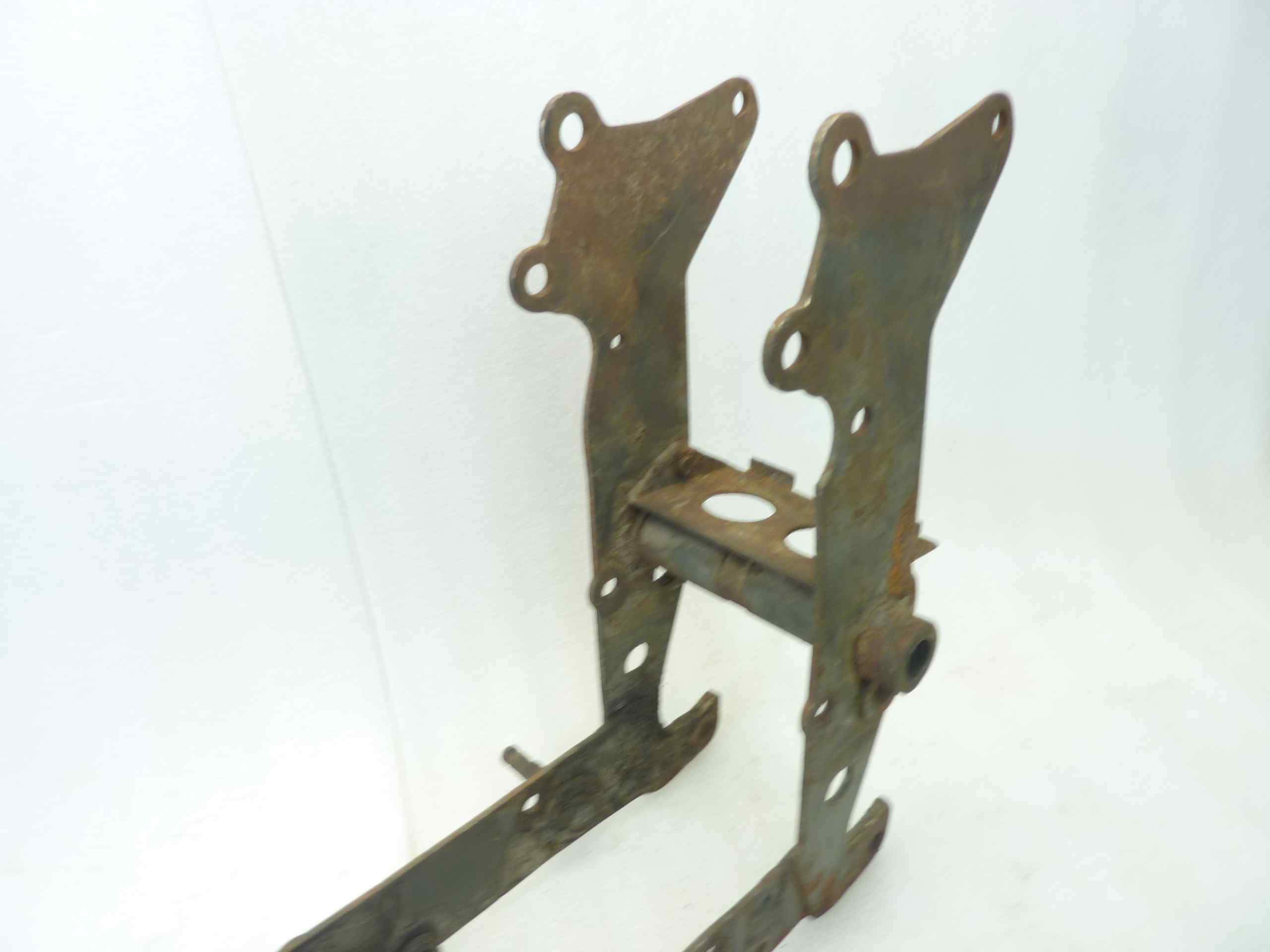 Telaio inferiore Guzzi Superalce cod T9706 supporto motore - immagine 4