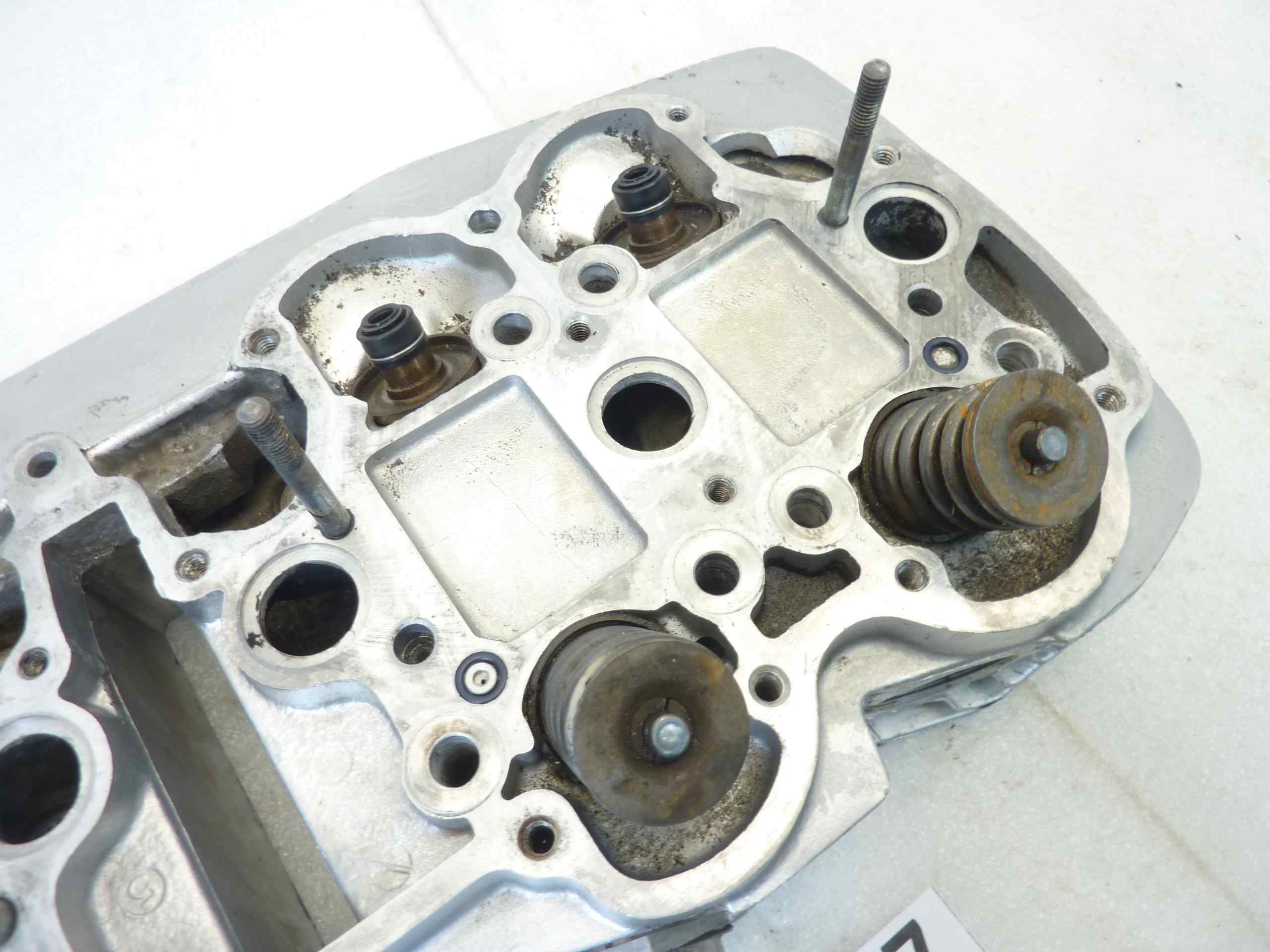 Testa testata Honda CB Four 750 K2 K3 K4 K5 K6 1969 - 1976 - immagine 6