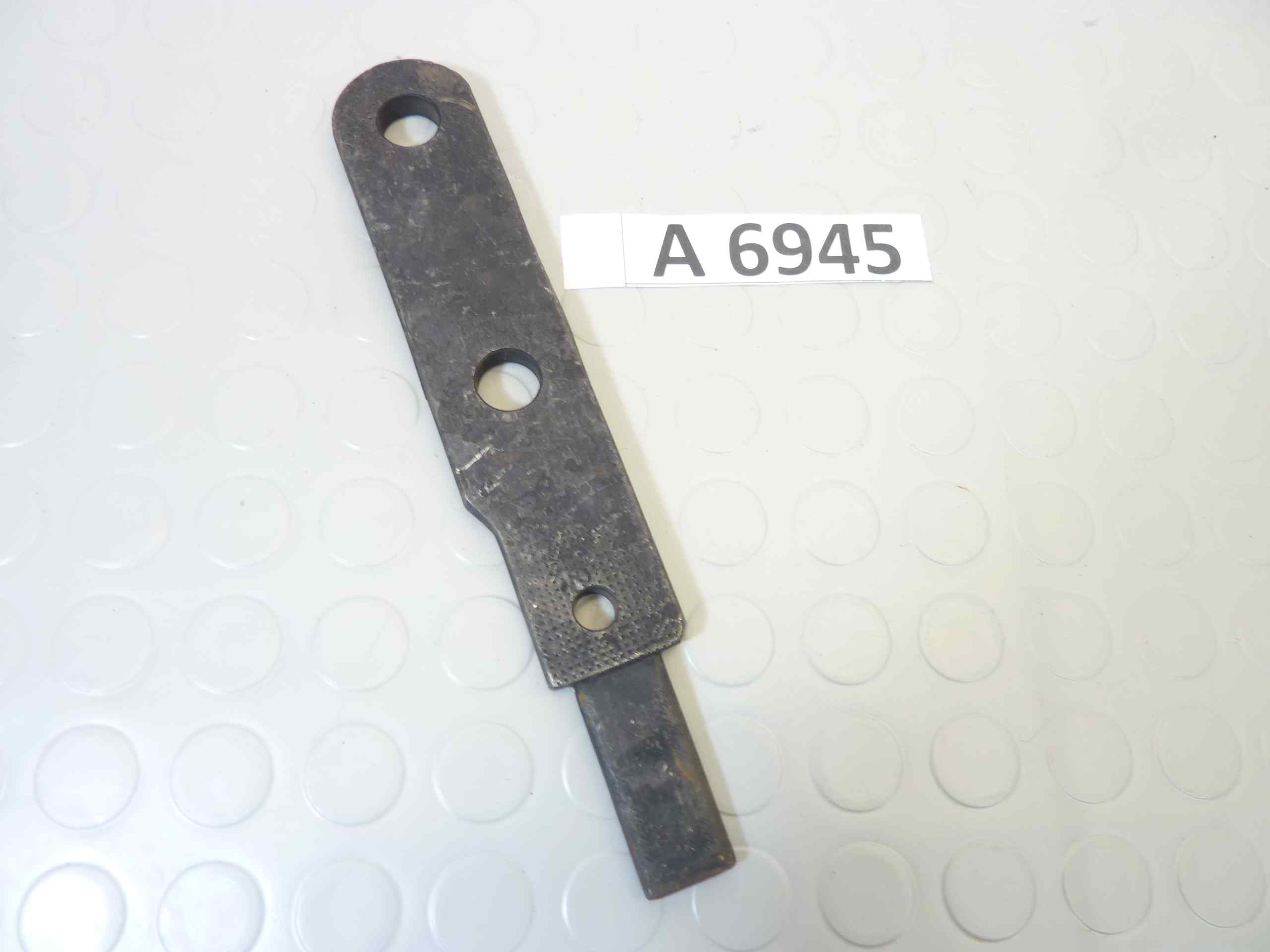 Leva tenditore cingoli destra Guzzi Mulo meccanico 3x3 cod 48184 47646400 vedi foto - leggi descrizione - nuovo fondo di magazzino