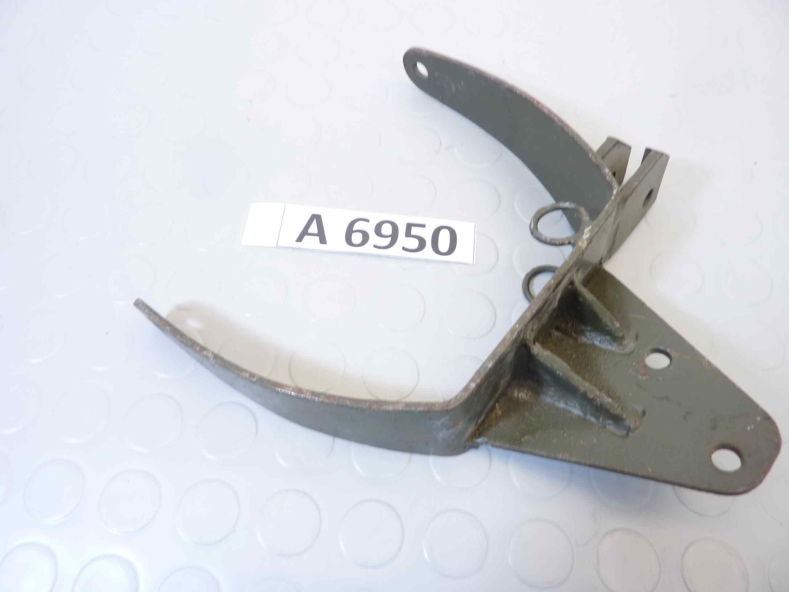 Staffa portafaro e avvisatore acustico Guzzi Mulo meccanico 3x3 cod 48351 47740100 vedi foto - leggi descrizione - nuovo fondo di magazzino - immagine 4