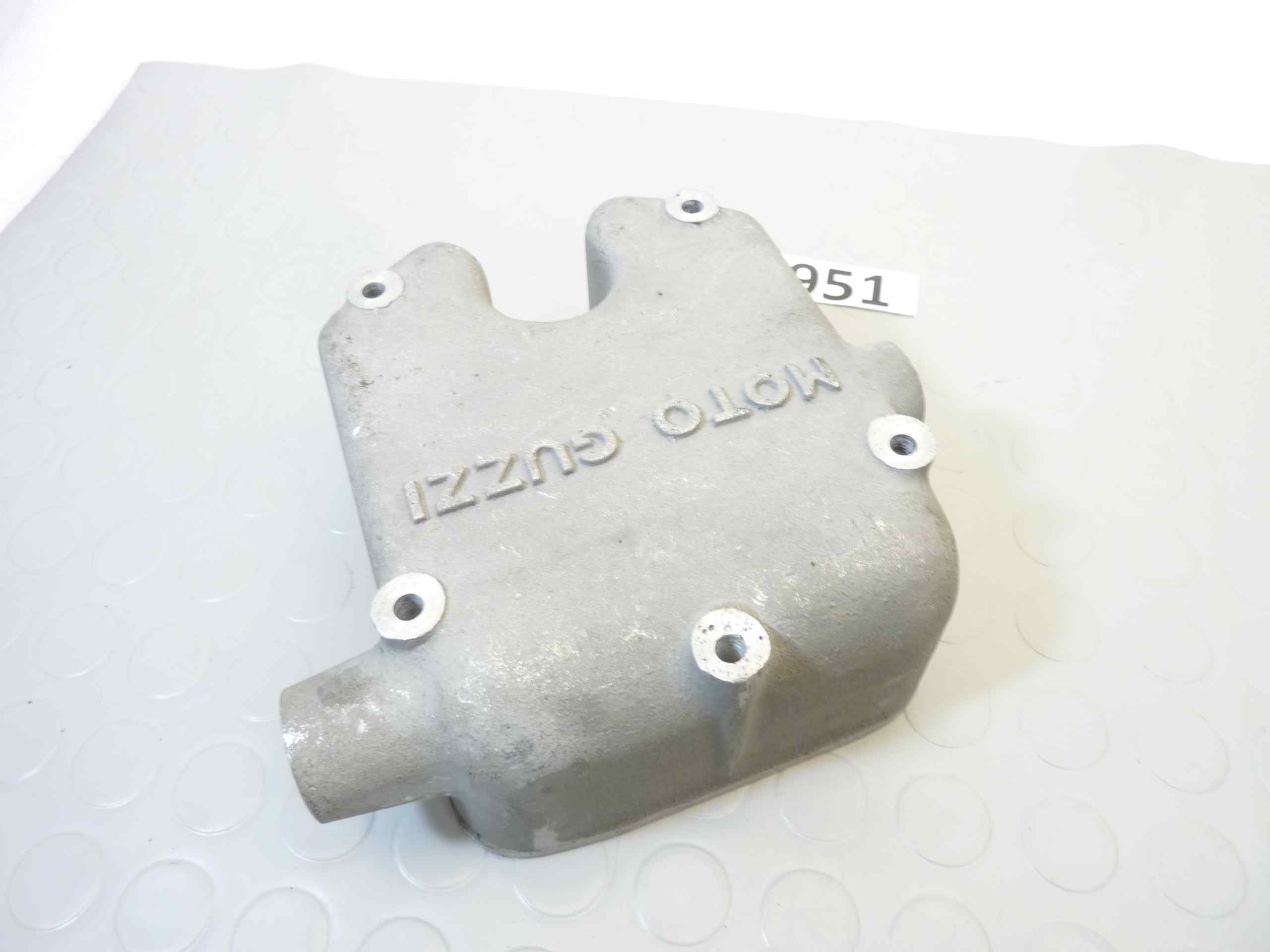 Coperchio testa cilindro destro Guzzi Mulo meccanico 3x3 cod 49030 47023500 vedi foto - leggi descrizione - nuovo fondo di magazzino - immagine 3