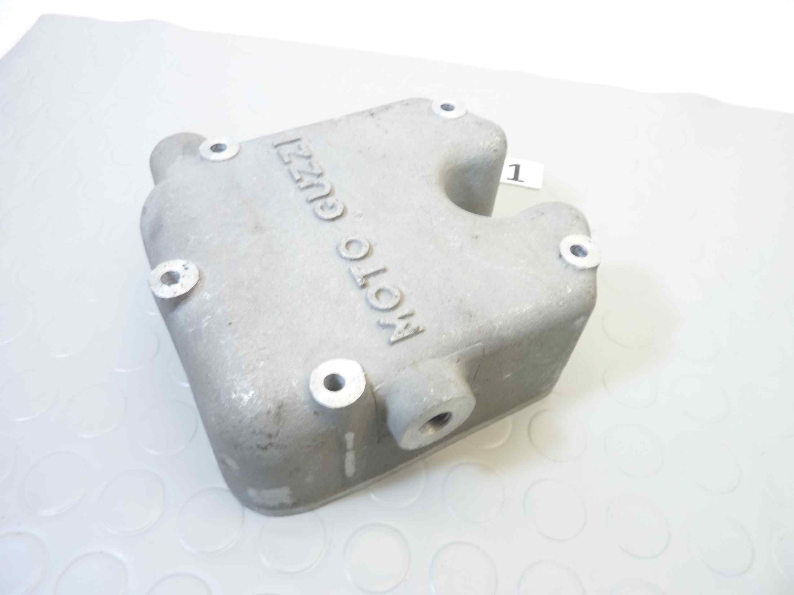 Coperchio testa cilindro destro Guzzi Mulo meccanico 3x3 cod 49030 47023500 vedi foto - leggi descrizione - nuovo fondo di magazzino - immagine 4