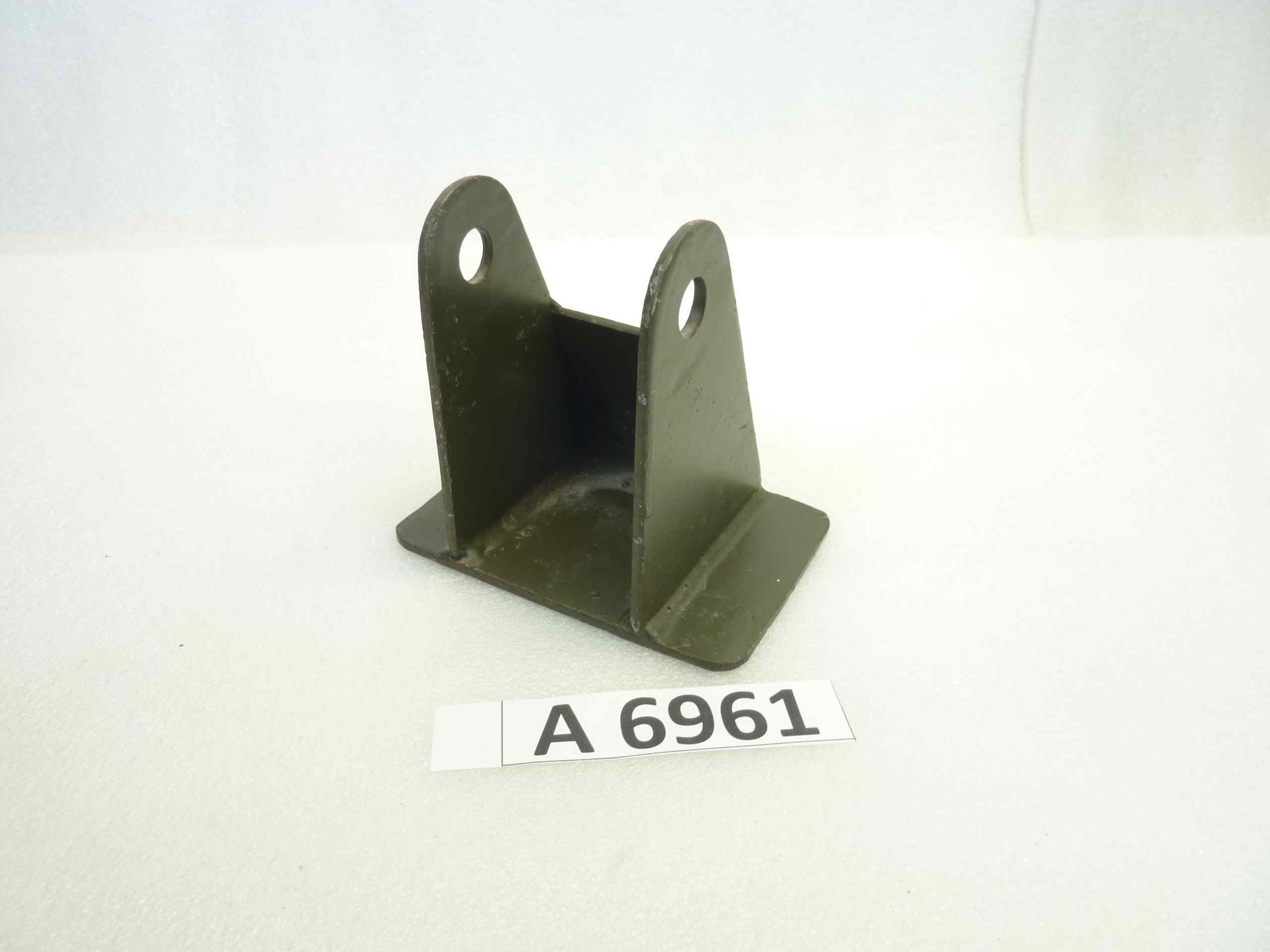 Cavallotto destro supporto cambio Guzzi Mulo meccanico 3x3 cod 48338 4720880 vedi foto - leggi descrizione - nuovo fondo di magazzino - immagine 2