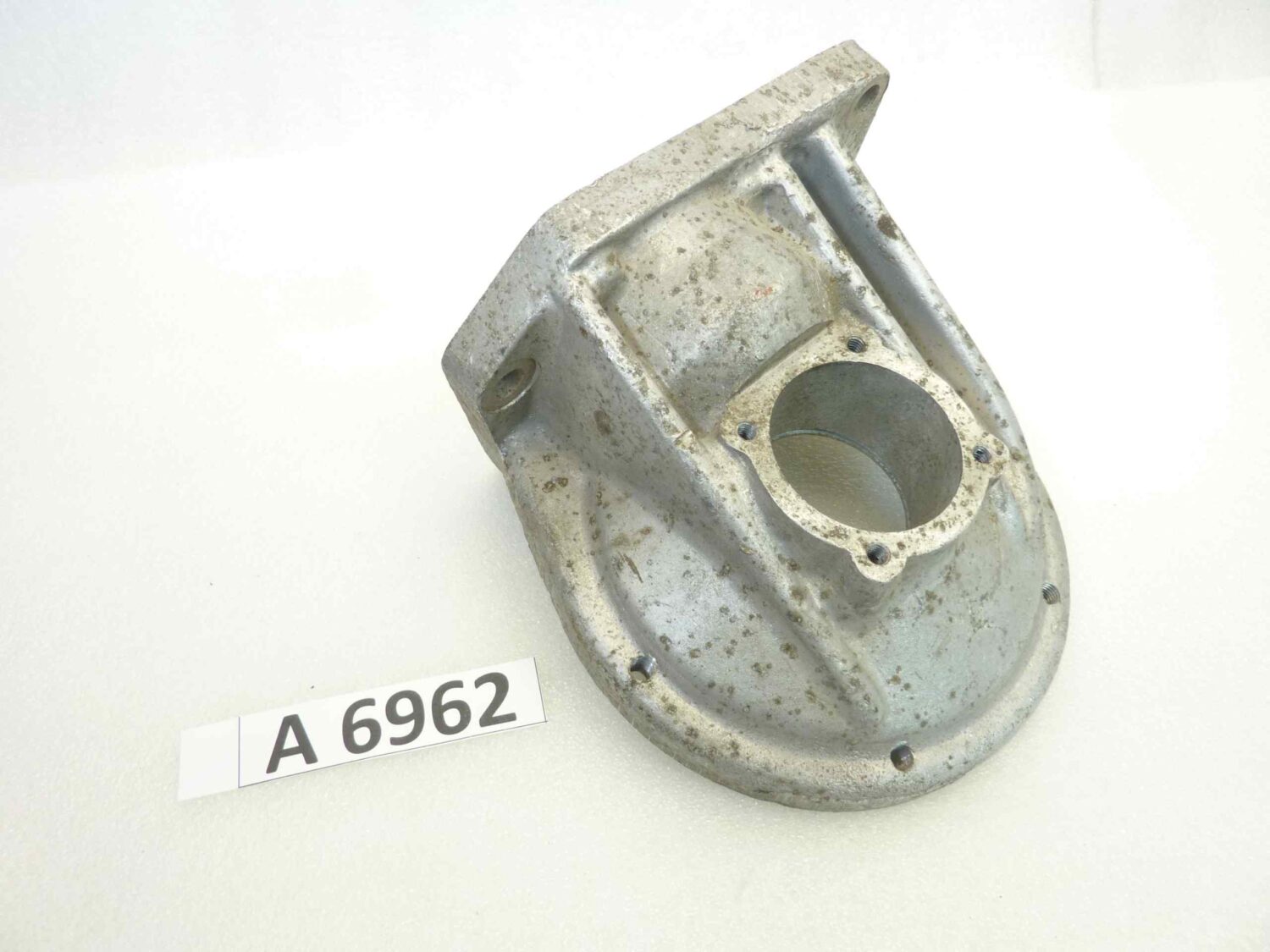Scatola coppia conica superiore Guzzi Mulo meccanico 3x3 cod 47735 47311700 vedi foto - leggi descrizione - nuovo fondo di magazzino