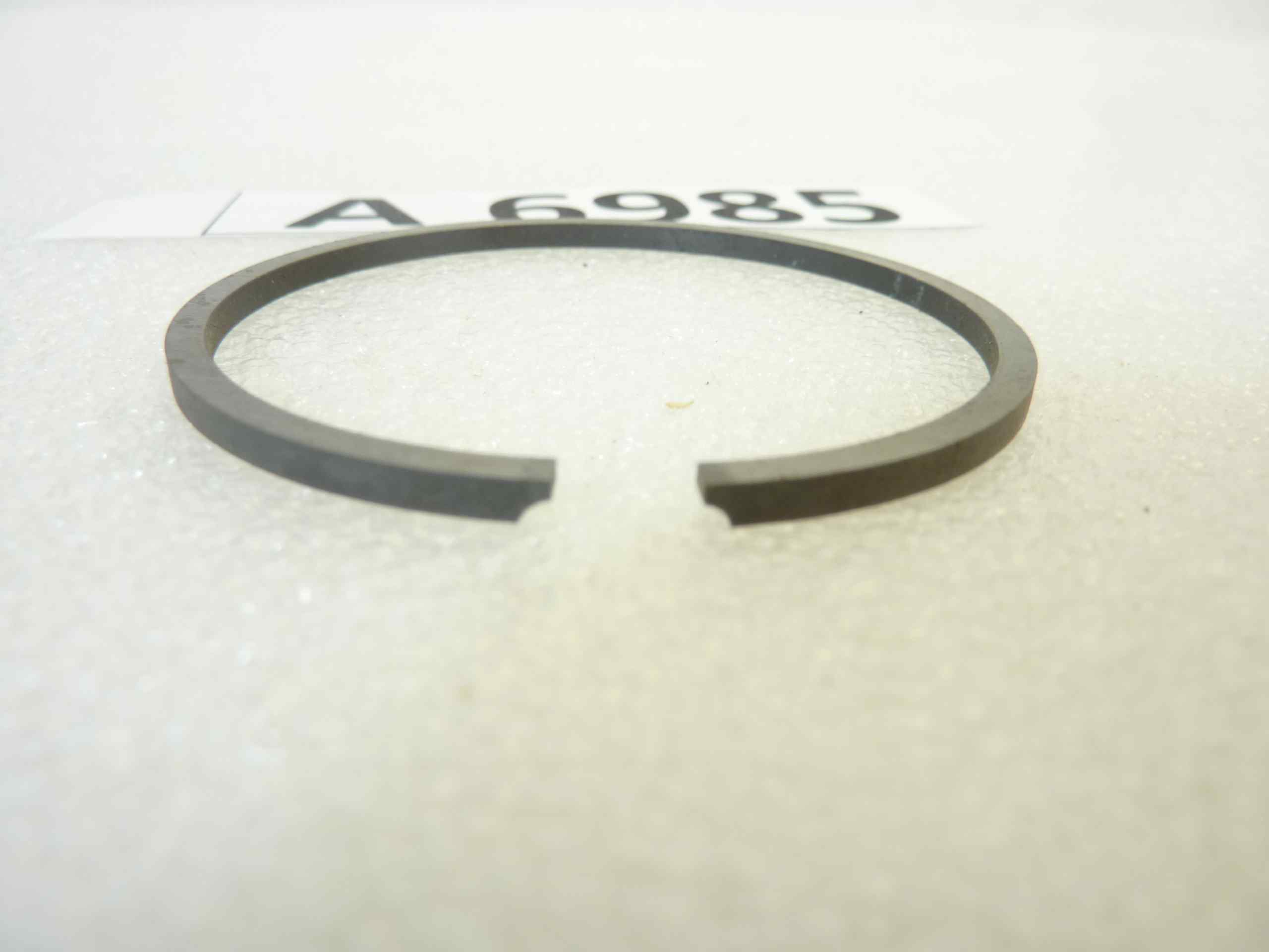 Fascia elastica segmento pistone Kiklos 57,4 x 2,6 x 2,57 nuovo fondo di magazzino - immagine 2
