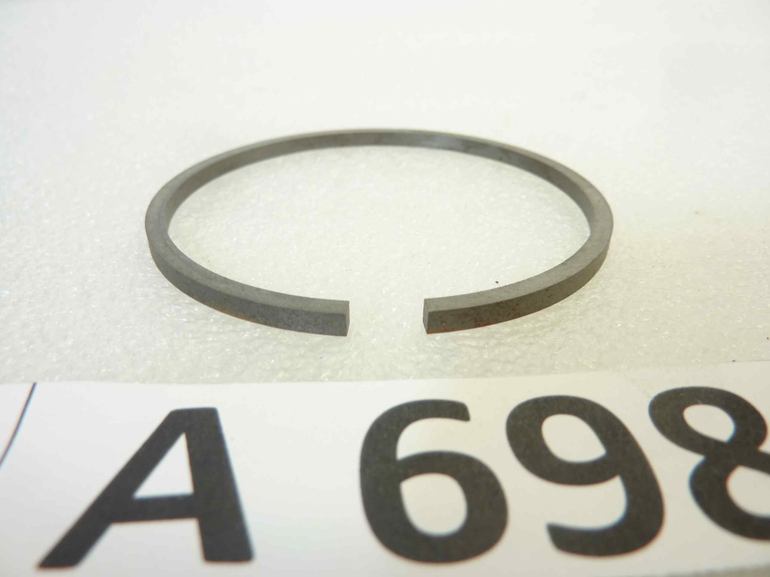 Fascia elastica segmento pistone 65 x 3 MK2 nuovo fondo di magazzino - immagine 2