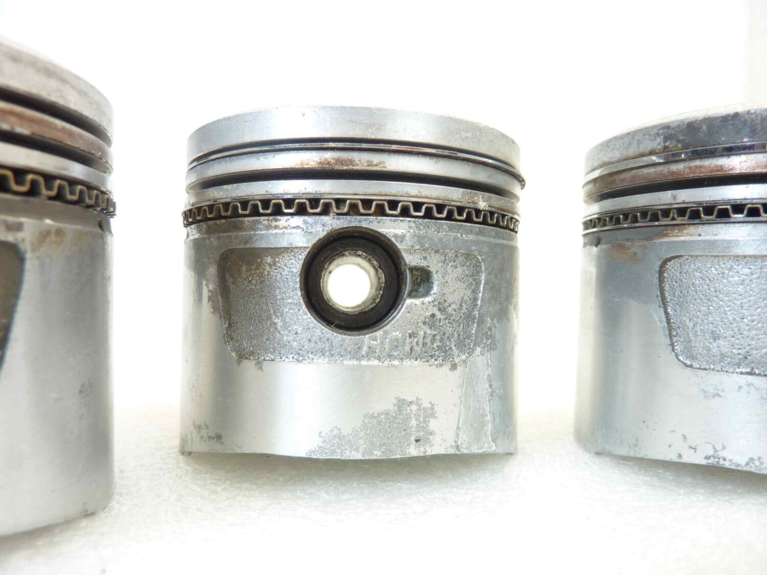 Pistoni Honda 392 diametro 60,46 - immagine 3