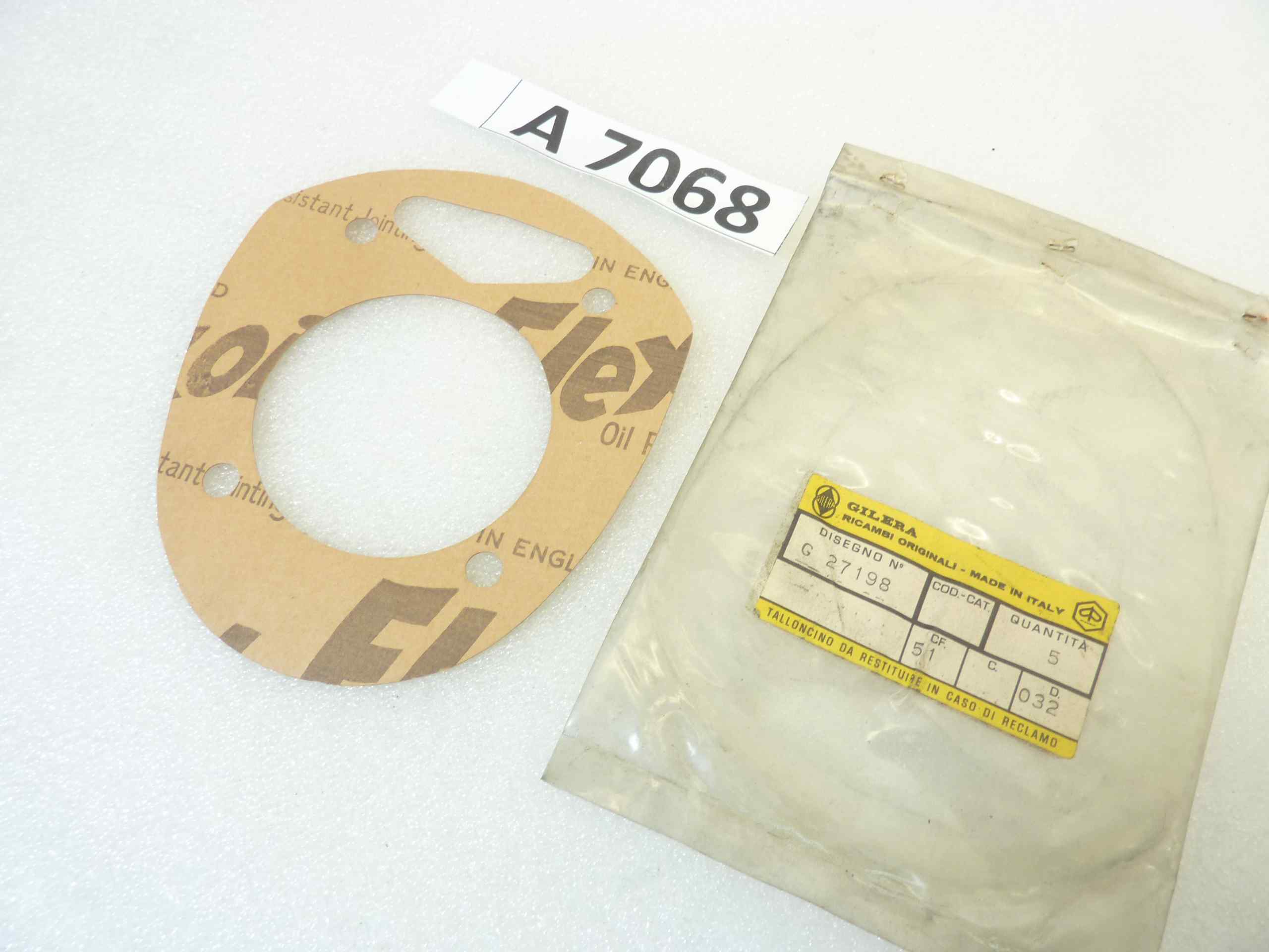 Guarnizione Gilera 175 Extra 4T 150 Rossa SS G 27198 testa cilindro nuovo fondo di magazzino