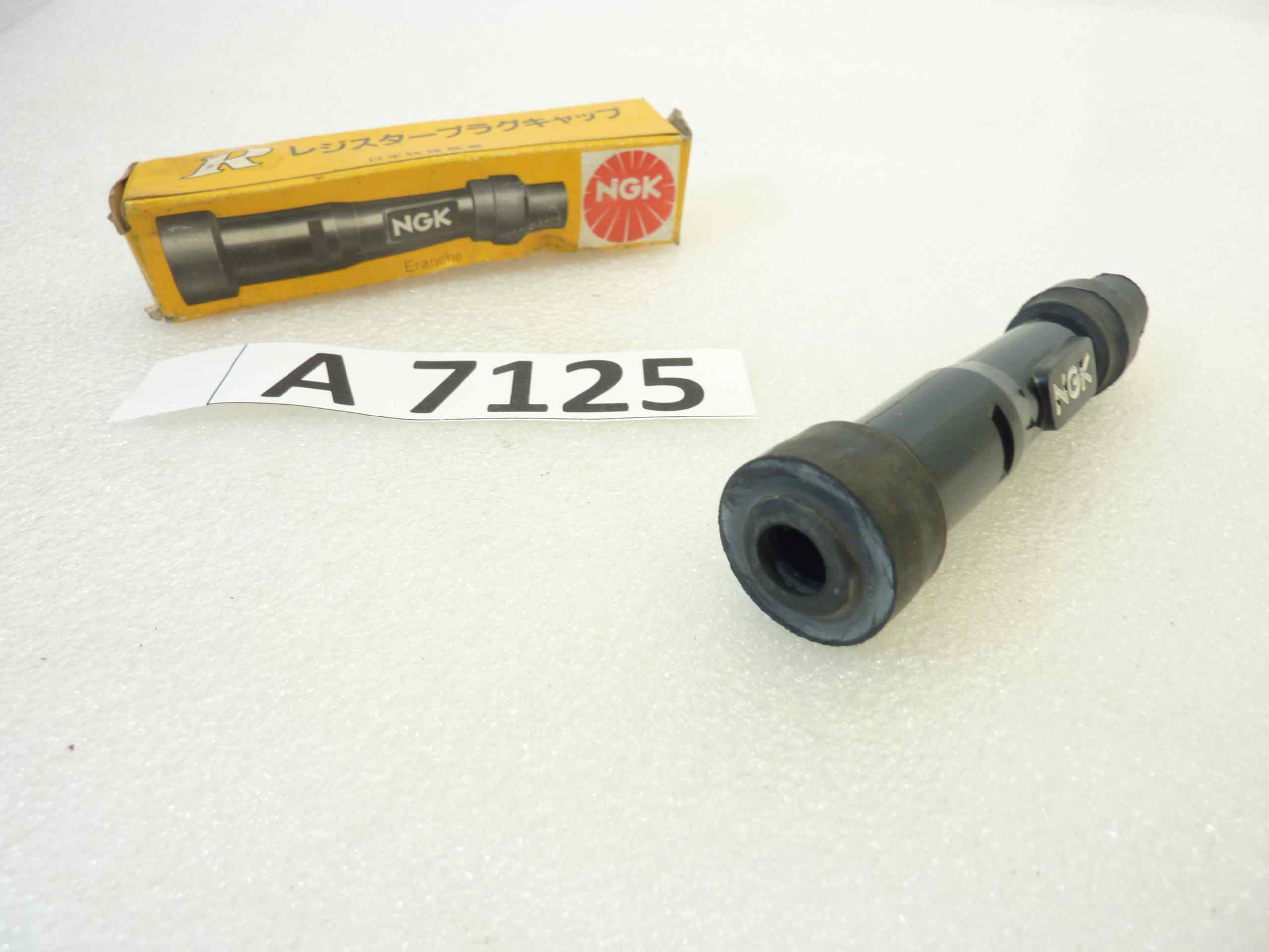 Pipetta candela DRITTA NGK 63C SB05F 5K nuovo fondo di magazzino - immagine 4