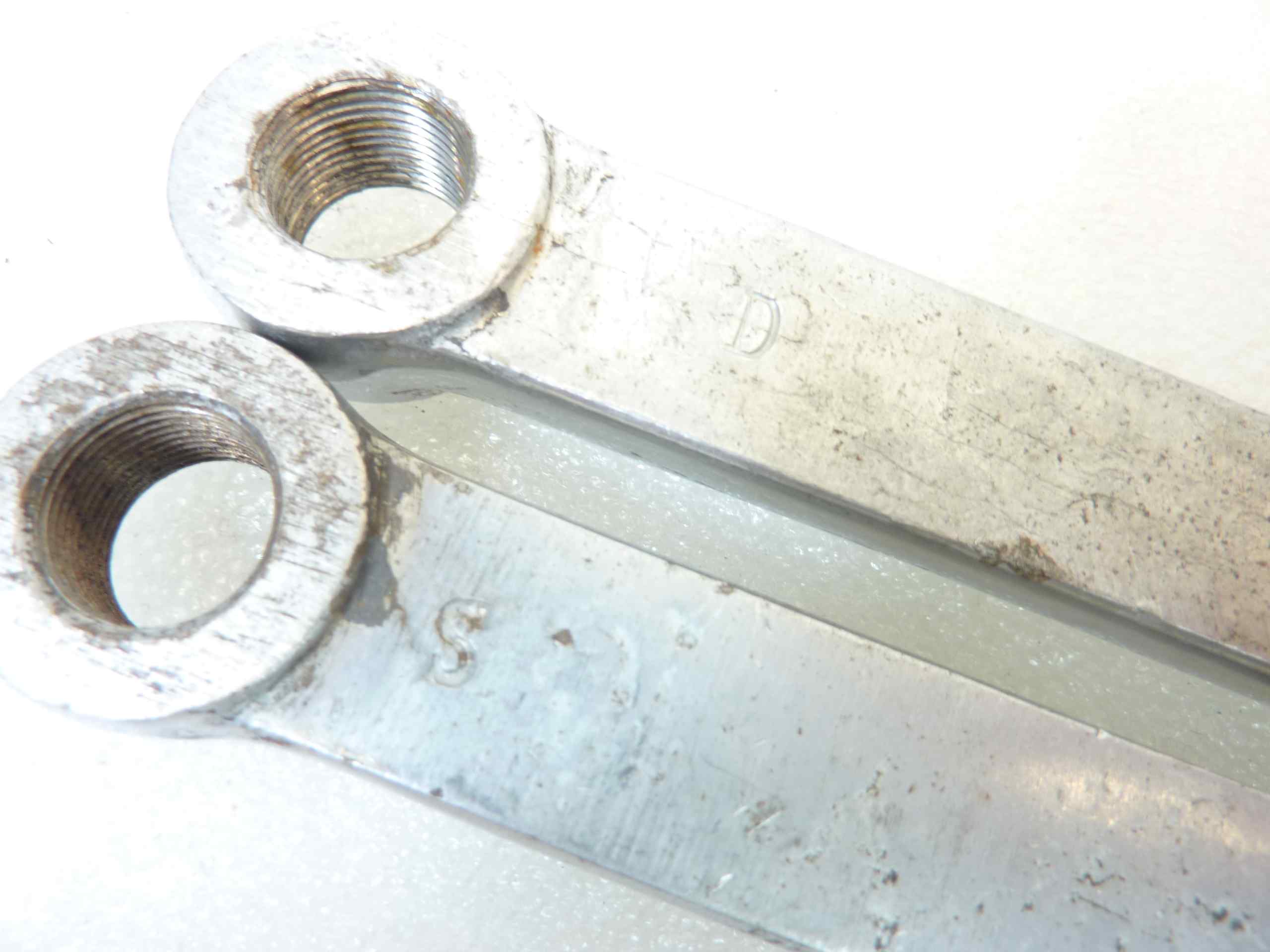 Coppia biscottini superiori moto epoca cromati filettati destro sinistro interasse 110 mm diam fori 13,2 14 nuovo fondo di magazzino - immagine 6