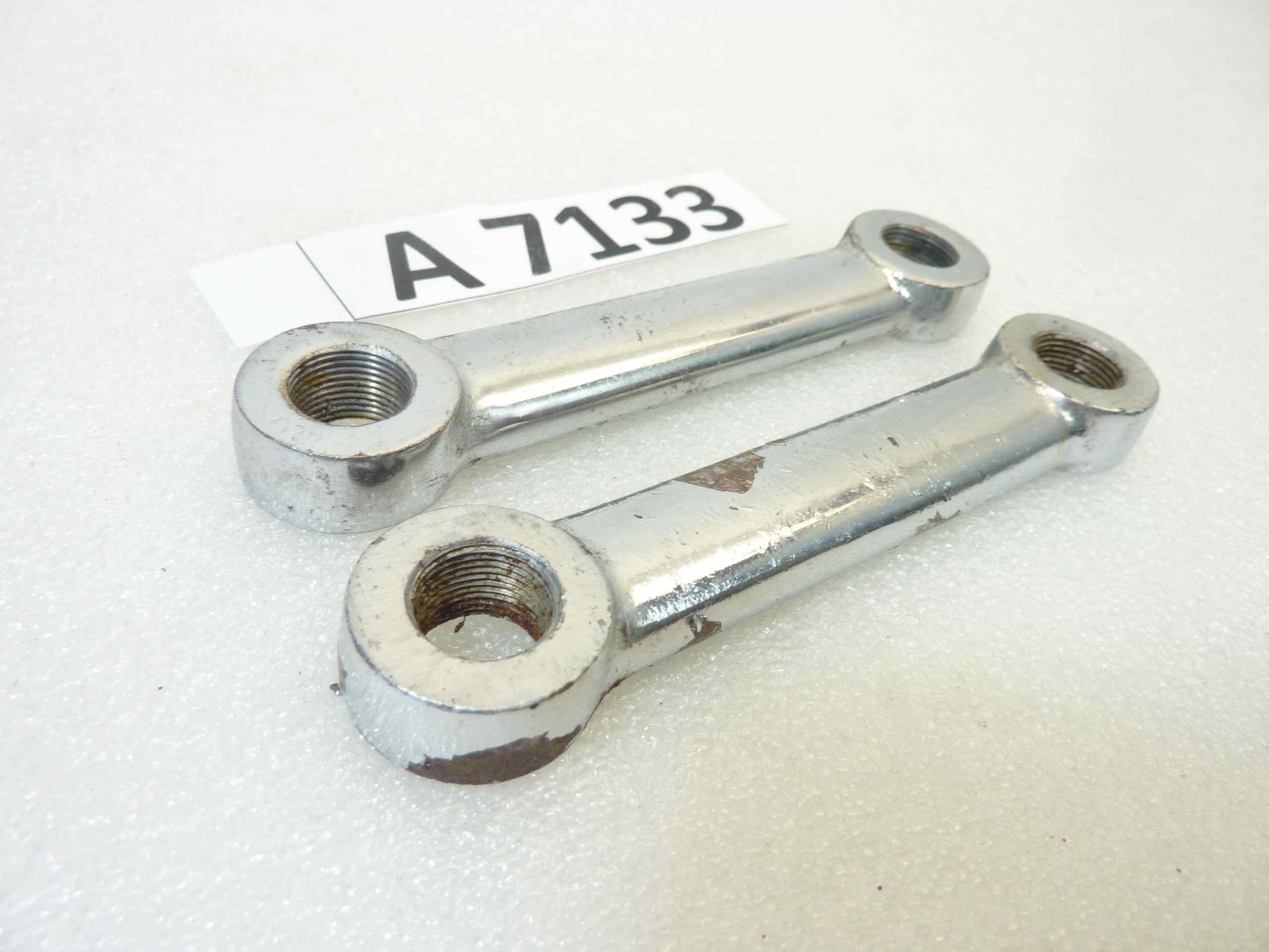 Coppia biscottini superiori moto epoca cromati filettati destro sinistro interasse 101 mm diam fori 13,3 nuovo fondo di magazzino - immagine 2