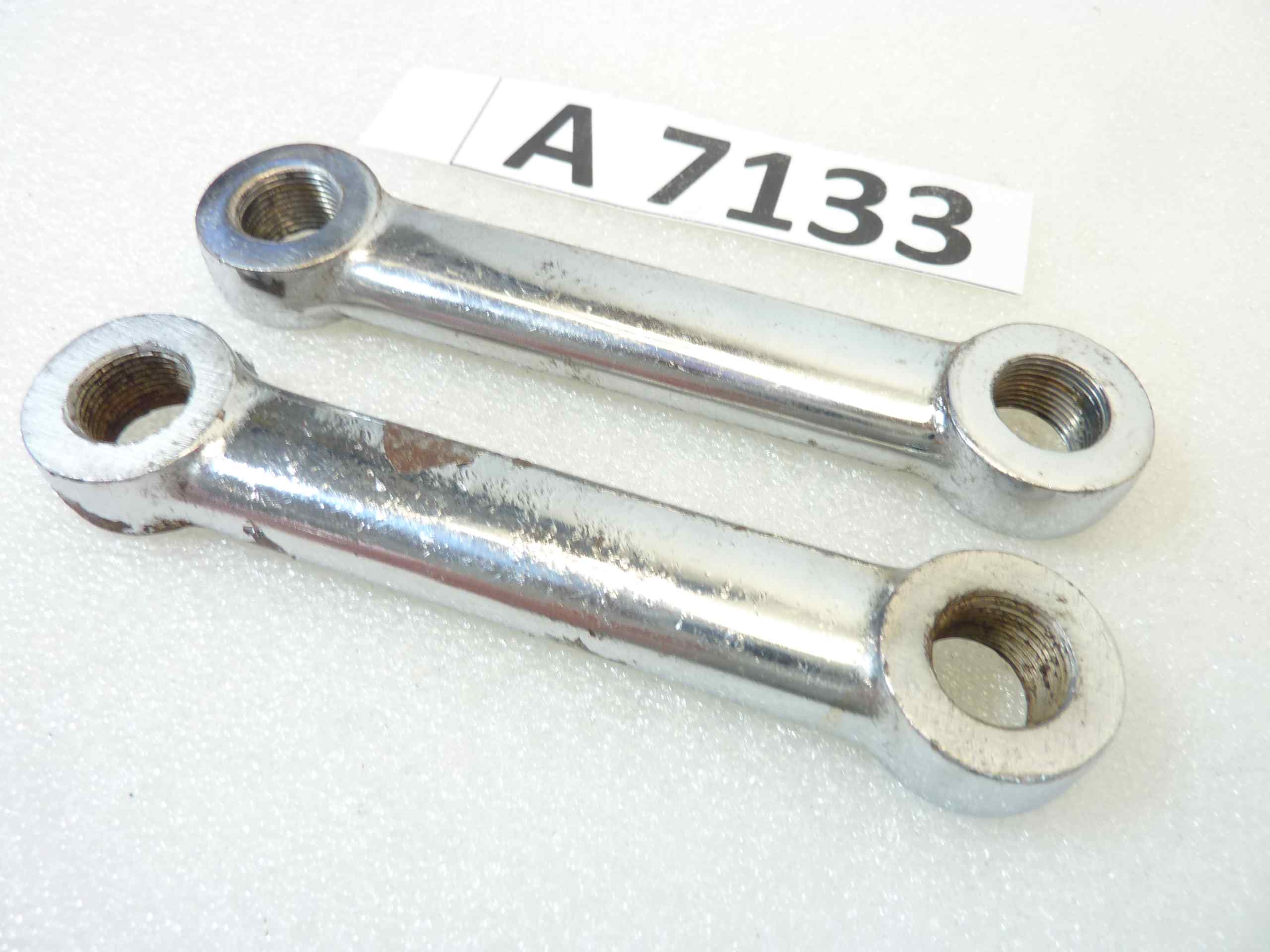 Coppia biscottini superiori moto epoca cromati filettati destro sinistro interasse 101 mm diam fori 13,3 nuovo fondo di magazzino - immagine 3