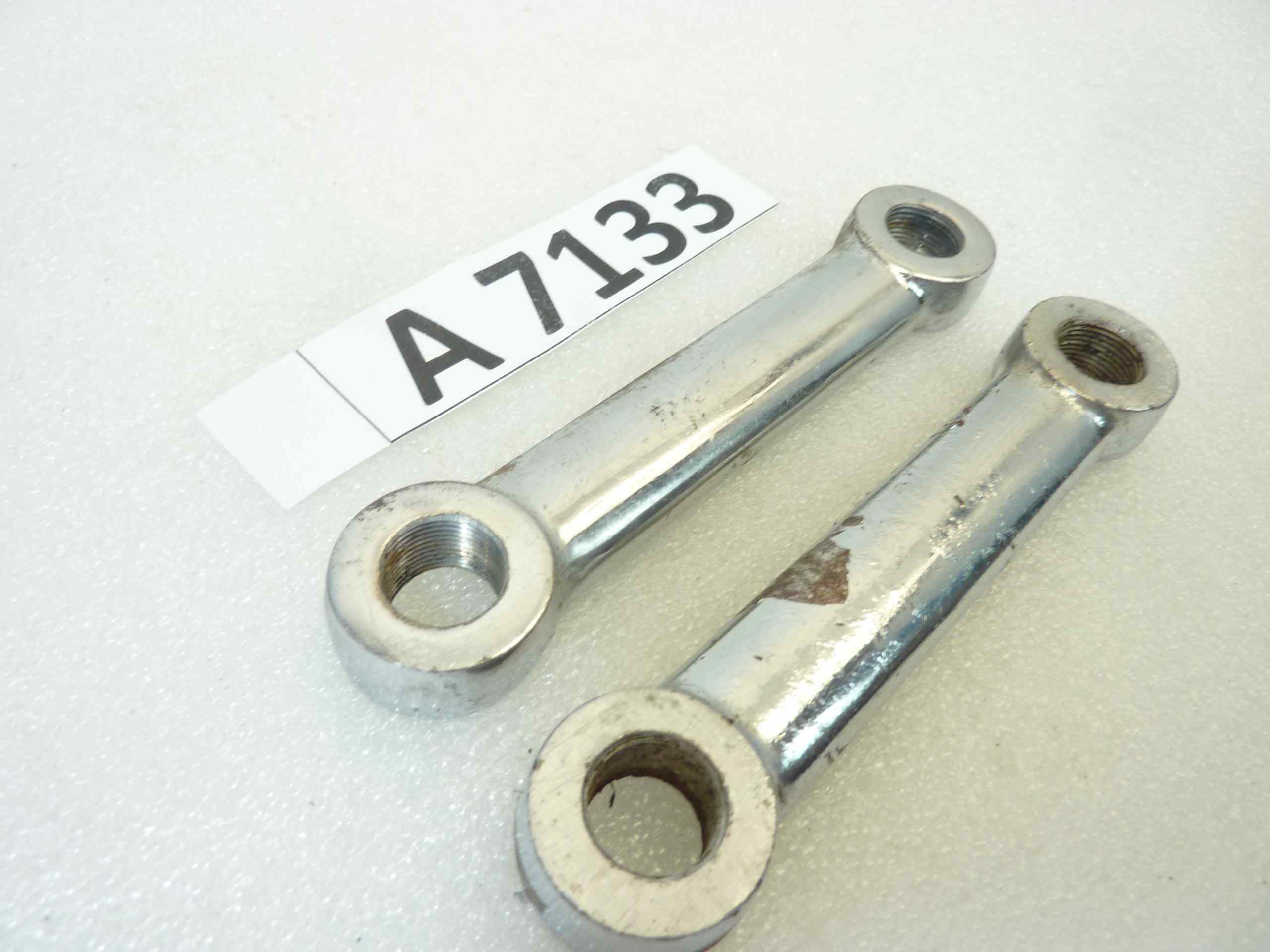 Coppia biscottini superiori moto epoca cromati filettati destro sinistro interasse 101 mm diam fori 13,3 nuovo fondo di magazzino - immagine 5