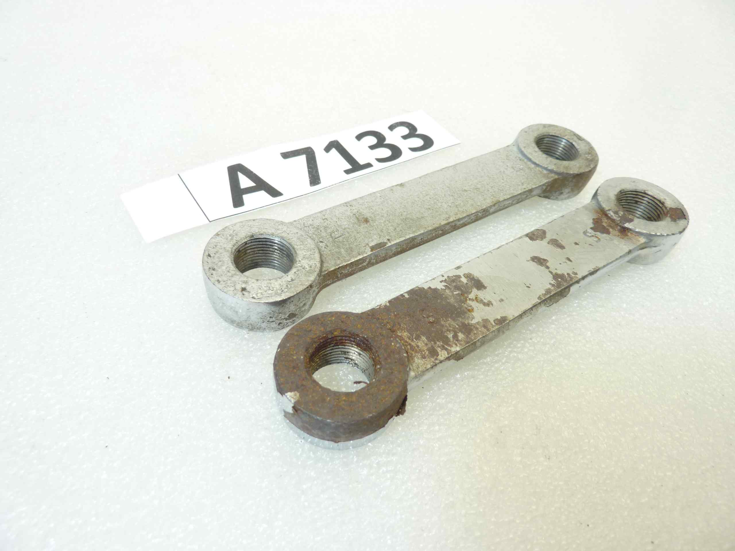 Coppia biscottini superiori moto epoca cromati filettati destro sinistro interasse 101 mm diam fori 13,3 nuovo fondo di magazzino - immagine 7