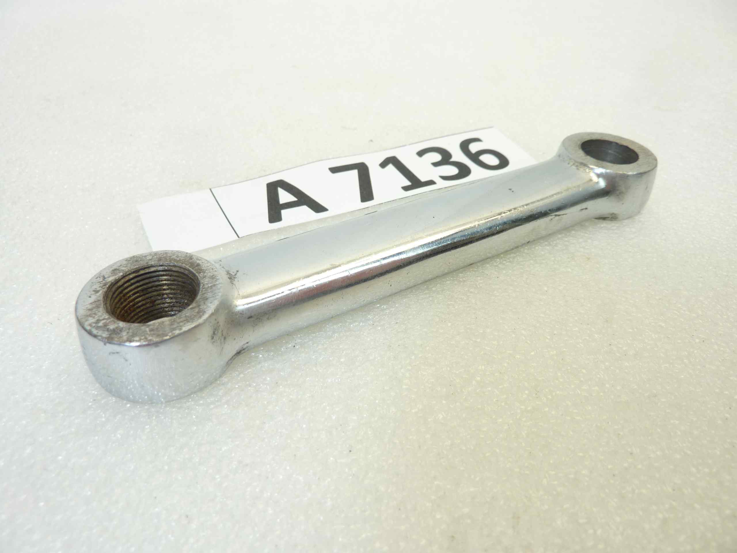 Biscottino superiore moto epoca cromato filettato sinistro interasse 110 mm diam fori 13,2 14 nuovo fondo di magazzino - immagine 2