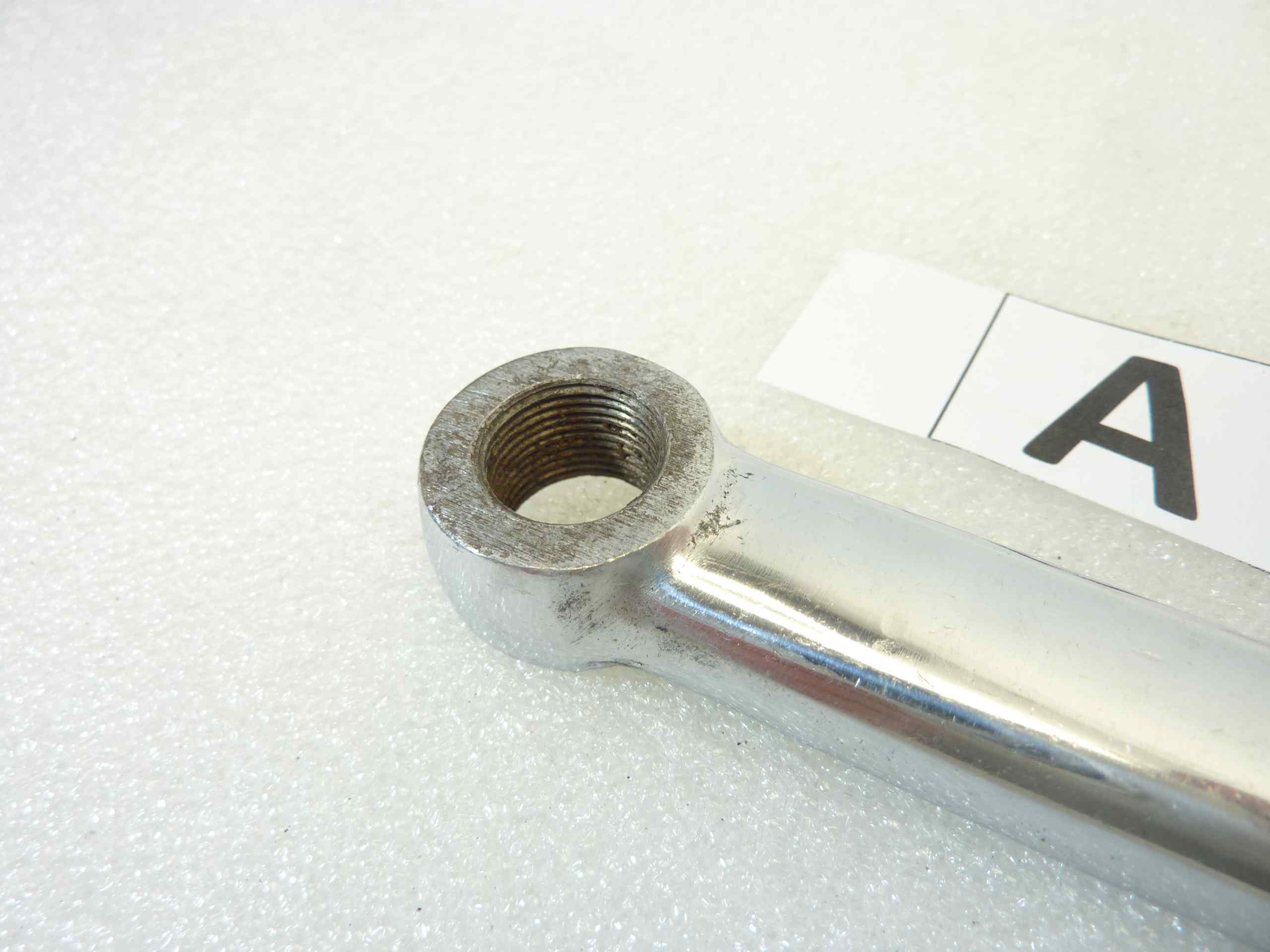 Biscottino superiore moto epoca cromato filettato sinistro interasse 110 mm diam fori 13,2 14 nuovo fondo di magazzino - immagine 3
